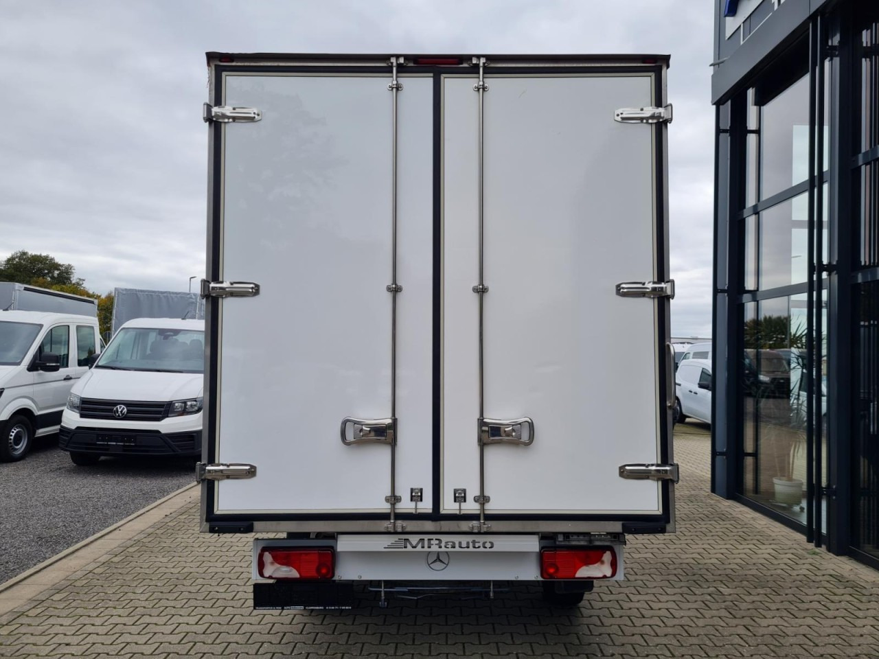 Mercedes-Benz Sprinter 315 CDI Koffer RWD KLIMA TEMPOMAT - Jakeluauto: kuva Mercedes-Benz Sprinter 315 CDI Koffer RWD KLIMA TEMPOMAT - Jakeluauto Mercedes-Benz Sprinter 315 CDI Koffer RWD KLIMA TEMPOMAT - Jakeluauto: kuva Mercedes-Benz Sprinter 315 CDI Koffer RWD KLIMA TEMPOMAT - Jakeluauto