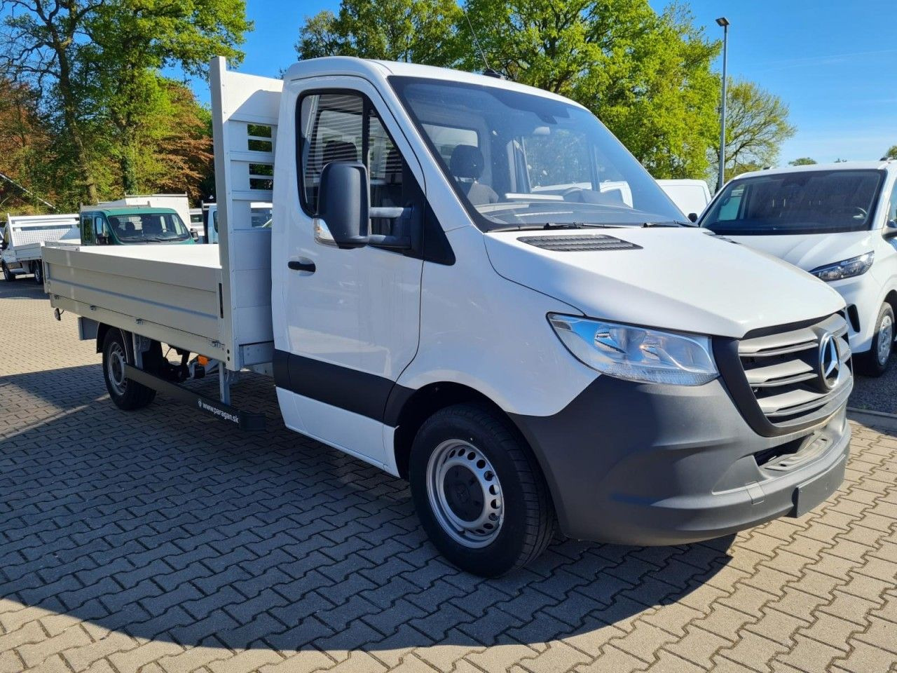 Mercedes-Benz Sprinter 315 CDI Pritsche MR L3 KLIMA TEMPOMAT - Avolava pakettiauto: kuva Mercedes-Benz Sprinter 315 CDI Pritsche MR L3 KLIMA TEMPOMAT - Avolava pakettiauto Mercedes-Benz Sprinter 315 CDI Pritsche MR L3 KLIMA TEMPOMAT - Avolava pakettiauto: kuva Mercedes-Benz Sprinter 315 CDI Pritsche MR L3 KLIMA TEMPOMAT - Avolava pakettiauto