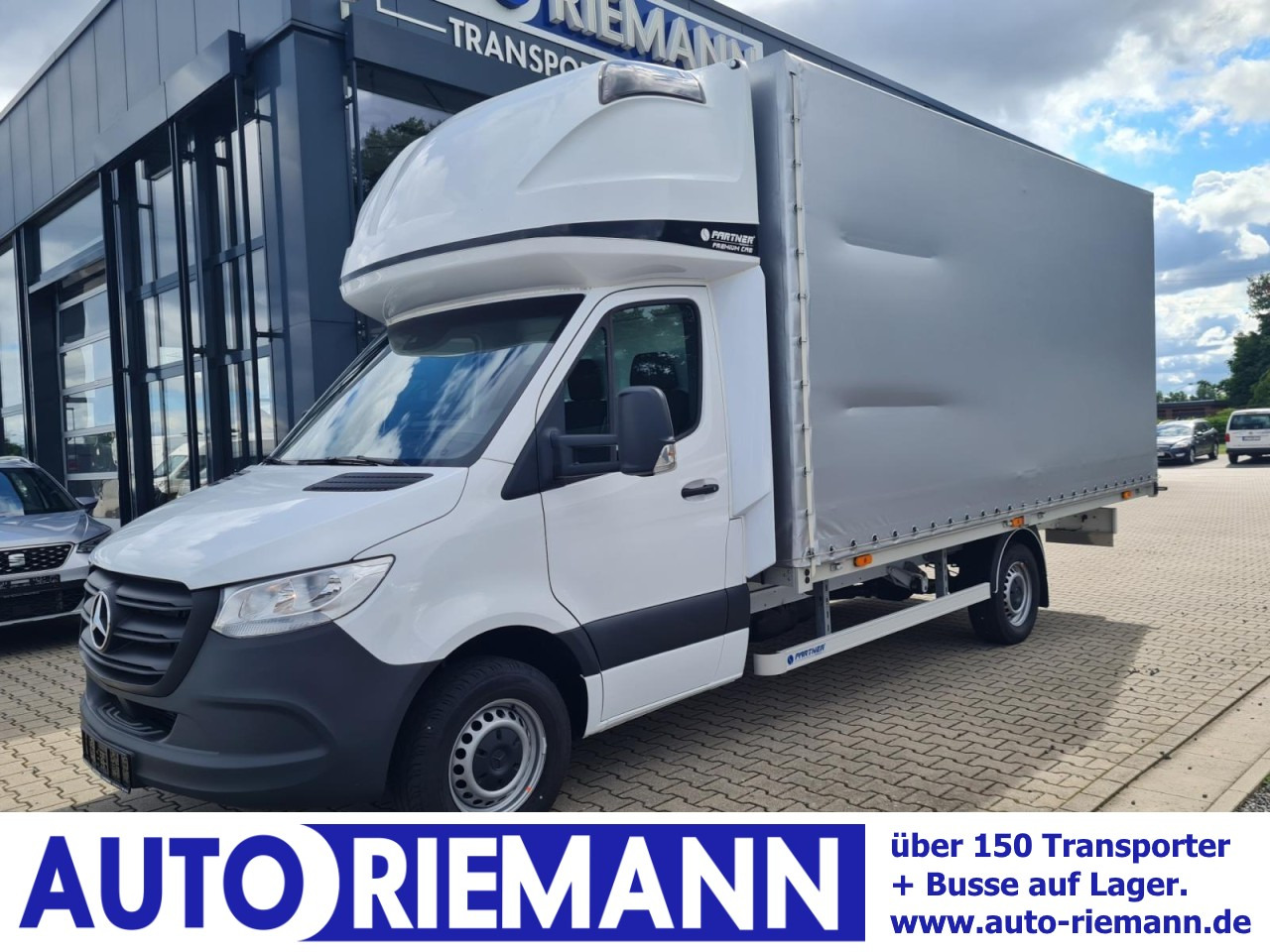 Mercedes-Benz Sprinter 317 Pritsche Plane Schlafkab RWD 10 Pal - Pressukapelli tavara-auto: kuva Mercedes-Benz Sprinter 317 Pritsche Plane Schlafkab RWD 10 Pal - Pressukapelli tavara-auto Mercedes-Benz Sprinter 317 Pritsche Plane Schlafkab RWD 10 Pal - Pressukapelli tavara-auto: kuva Mercedes-Benz Sprinter 317 Pritsche Plane Schlafkab RWD 10 Pal - Pressukapelli tavara-auto