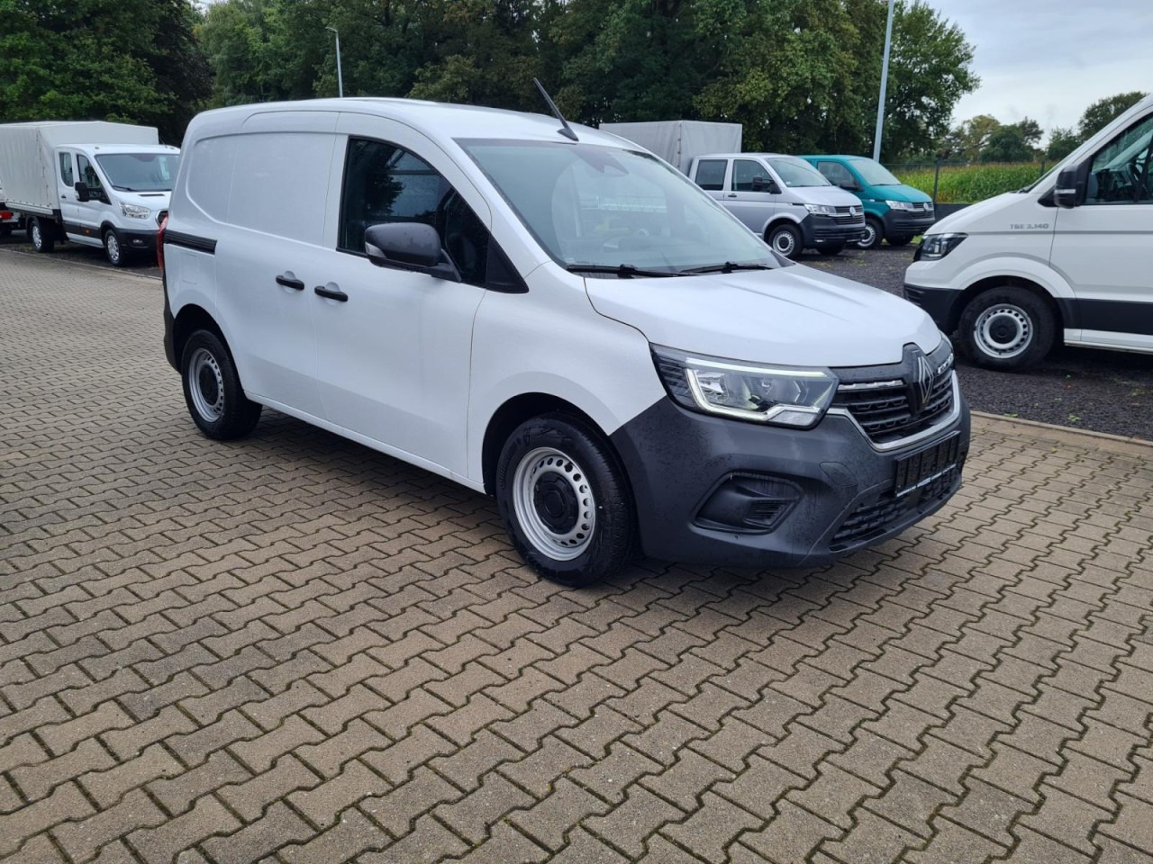 Renault Kangoo Van Kasten L1H1 TCe 1.3i KLIMA PDC TEMPOMAT - Pieni pakettiauto: kuva Renault Kangoo Van Kasten L1H1 TCe 1.3i KLIMA PDC TEMPOMAT - Pieni pakettiauto Renault Kangoo Van Kasten L1H1 TCe 1.3i KLIMA PDC TEMPOMAT - Pieni pakettiauto: kuva Renault Kangoo Van Kasten L1H1 TCe 1.3i KLIMA PDC TEMPOMAT - Pieni pakettiauto