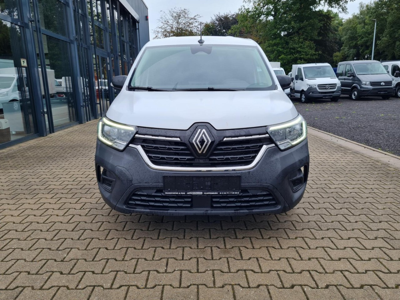 Renault Kangoo Van Kasten L1H1 TCe 1.3i KLIMA PDC TEMPOMAT - Pieni pakettiauto: kuva Renault Kangoo Van Kasten L1H1 TCe 1.3i KLIMA PDC TEMPOMAT - Pieni pakettiauto Renault Kangoo Van Kasten L1H1 TCe 1.3i KLIMA PDC TEMPOMAT - Pieni pakettiauto: kuva Renault Kangoo Van Kasten L1H1 TCe 1.3i KLIMA PDC TEMPOMAT - Pieni pakettiauto