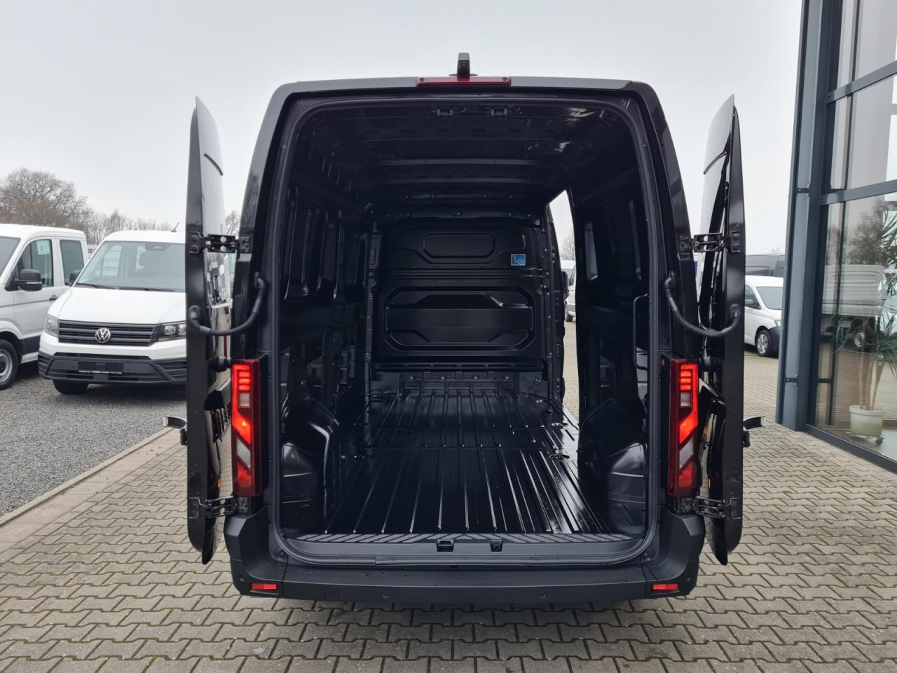 Renault Master 3,5t Kasten dCi 170 L3H2 - Pakettiauto: kuva Renault Master 3,5t Kasten dCi 170 L3H2 - Pakettiauto Renault Master 3,5t Kasten dCi 170 L3H2 - Pakettiauto: kuva Renault Master 3,5t Kasten dCi 170 L3H2 - Pakettiauto