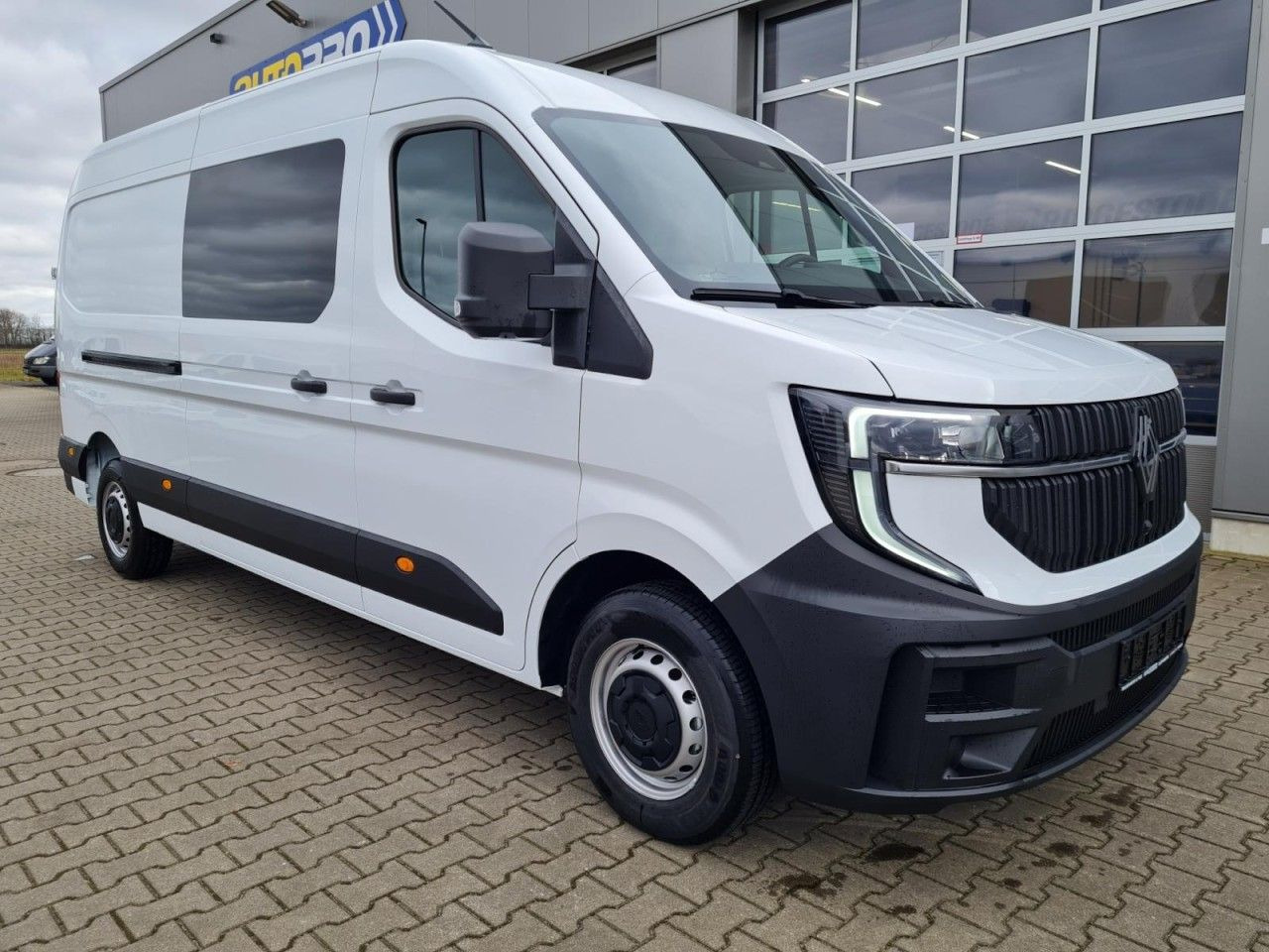 Renault Master 35 Kasten L3 Doka 7-Sitze KLIMA TEMPOMAT - Pakettiauto, Jatko-ohjaamo kevyt kuorma-auto: kuva Renault Master 35 Kasten L3 Doka 7-Sitze KLIMA TEMPOMAT - Pakettiauto, Jatko-ohjaamo kevyt kuorma-auto Renault Master 35 Kasten L3 Doka 7-Sitze KLIMA TEMPOMAT - Pakettiauto, Jatko-ohjaamo kevyt kuorma-auto: kuva Renault Master 35 Kasten L3 Doka 7-Sitze KLIMA TEMPOMAT - Pakettiauto, Jatko-ohjaamo kevyt kuorma-auto