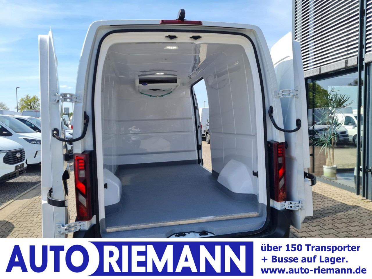 Renault Master New 35 Kühlkasten Carrier L3 KAMERA KLIMA TEMPO - Kylmäauto: kuva Renault Master New 35 Kühlkasten Carrier L3 KAMERA KLIMA TEMPO - Kylmäauto Renault Master New 35 Kühlkasten Carrier L3 KAMERA KLIMA TEMPO - Kylmäauto: kuva Renault Master New 35 Kühlkasten Carrier L3 KAMERA KLIMA TEMPO - Kylmäauto