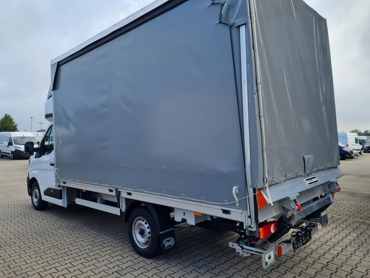 Renault Master Pritsche 2x Schiebe Plane Schlafkab LBW - Pressukapelli tavara-auto: kuva Renault Master Pritsche 2x Schiebe Plane Schlafkab LBW - Pressukapelli tavara-auto Renault Master Pritsche 2x Schiebe Plane Schlafkab LBW - Pressukapelli tavara-auto: kuva Renault Master Pritsche 2x Schiebe Plane Schlafkab LBW - Pressukapelli tavara-auto