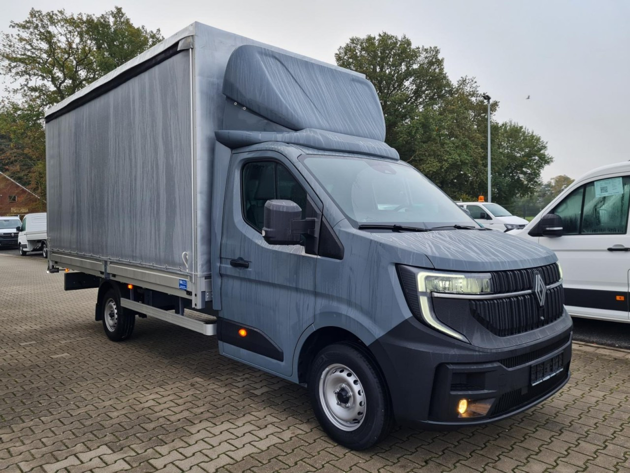 Renault Master Pritsche Schiebe Plane 10 Pal. LUFTFEDERUNG - Pressukapelli tavara-auto: kuva Renault Master Pritsche Schiebe Plane 10 Pal. LUFTFEDERUNG - Pressukapelli tavara-auto Renault Master Pritsche Schiebe Plane 10 Pal. LUFTFEDERUNG - Pressukapelli tavara-auto: kuva Renault Master Pritsche Schiebe Plane 10 Pal. LUFTFEDERUNG - Pressukapelli tavara-auto