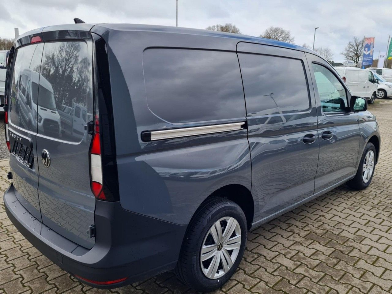 Volkswagen Caddy Kasten Cargo TDI Maxi PDC KLIMA TEMPOMAT - Pieni pakettiauto: kuva Volkswagen Caddy Kasten Cargo TDI Maxi PDC KLIMA TEMPOMAT - Pieni pakettiauto Volkswagen Caddy Kasten Cargo TDI Maxi PDC KLIMA TEMPOMAT - Pieni pakettiauto: kuva Volkswagen Caddy Kasten Cargo TDI Maxi PDC KLIMA TEMPOMAT - Pieni pakettiauto
