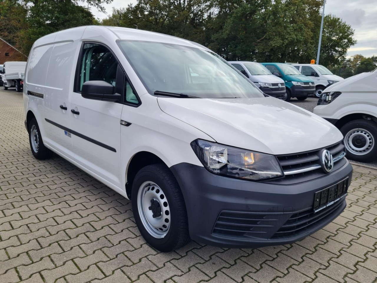 Volkswagen Caddy Kühlkasten Maxi TDI Stand- u. Fahrkühlung - Kylmäauto: kuva Volkswagen Caddy Kühlkasten Maxi TDI Stand- u. Fahrkühlung - Kylmäauto Volkswagen Caddy Kühlkasten Maxi TDI Stand- u. Fahrkühlung - Kylmäauto: kuva Volkswagen Caddy Kühlkasten Maxi TDI Stand- u. Fahrkühlung - Kylmäauto
