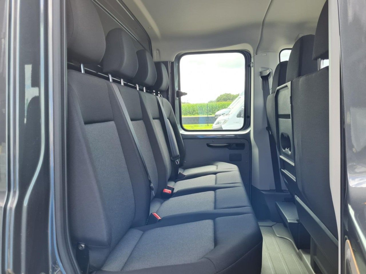 Volkswagen Crafter 35 DOKA 7-Sitze Maxi L4 KLIMA TEMPOMAT - Avolava pakettiauto: kuva Volkswagen Crafter 35 DOKA 7-Sitze Maxi L4 KLIMA TEMPOMAT - Avolava pakettiauto Volkswagen Crafter 35 DOKA 7-Sitze Maxi L4 KLIMA TEMPOMAT - Avolava pakettiauto: kuva Volkswagen Crafter 35 DOKA 7-Sitze Maxi L4 KLIMA TEMPOMAT - Avolava pakettiauto