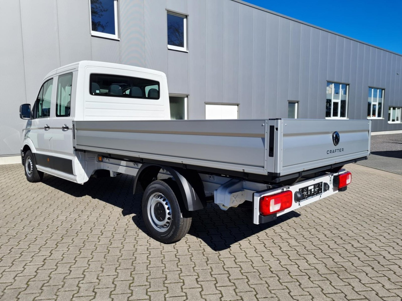 Volkswagen Crafter 35 DOKA 7-Sitze lang L4 KLIMA TEMPOMAT - Avolava pakettiauto, Jatko-ohjaamo kevyt kuorma-auto: kuva Volkswagen Crafter 35 DOKA 7-Sitze lang L4 KLIMA TEMPOMAT - Avolava pakettiauto, Jatko-ohjaamo kevyt kuorma-auto Volkswagen Crafter 35 DOKA 7-Sitze lang L4 KLIMA TEMPOMAT - Avolava pakettiauto, Jatko-ohjaamo kevyt kuorma-auto: kuva Volkswagen Crafter 35 DOKA 7-Sitze lang L4 KLIMA TEMPOMAT - Avolava pakettiauto, Jatko-ohjaamo kevyt kuorma-auto