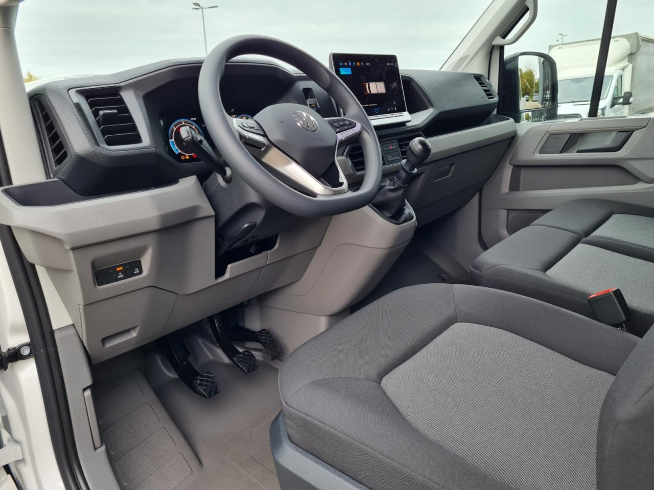 Volkswagen Crafter 35 Doka TDI Pritsche L4 AHK Komfortsitz - Avolava pakettiauto, Jatko-ohjaamo kevyt kuorma-auto: kuva Volkswagen Crafter 35 Doka TDI Pritsche L4 AHK Komfortsitz - Avolava pakettiauto, Jatko-ohjaamo kevyt kuorma-auto Volkswagen Crafter 35 Doka TDI Pritsche L4 AHK Komfortsitz - Avolava pakettiauto, Jatko-ohjaamo kevyt kuorma-auto: kuva Volkswagen Crafter 35 Doka TDI Pritsche L4 AHK Komfortsitz - Avolava pakettiauto, Jatko-ohjaamo kevyt kuorma-auto