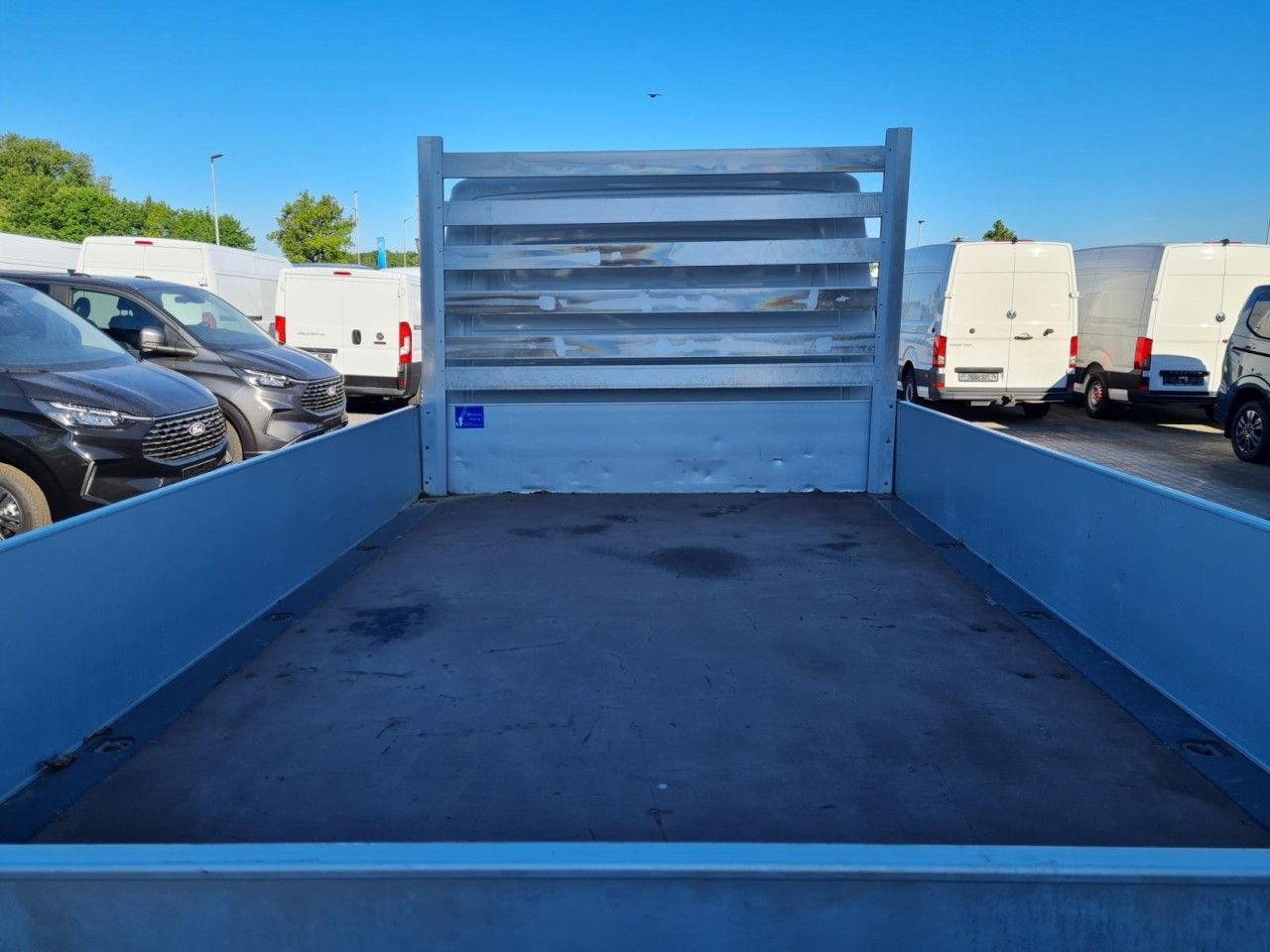 Volkswagen Crafter 35 Doka TDI lang AHK Klima - Avolava pakettiauto, Jatko-ohjaamo kevyt kuorma-auto: kuva Volkswagen Crafter 35 Doka TDI lang AHK Klima - Avolava pakettiauto, Jatko-ohjaamo kevyt kuorma-auto Volkswagen Crafter 35 Doka TDI lang AHK Klima - Avolava pakettiauto, Jatko-ohjaamo kevyt kuorma-auto: kuva Volkswagen Crafter 35 Doka TDI lang AHK Klima - Avolava pakettiauto, Jatko-ohjaamo kevyt kuorma-auto
