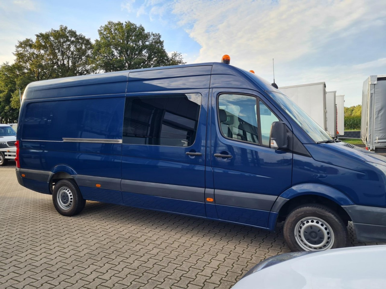 Volkswagen Crafter 35 Kasten Doka 5 Sitze AHK 3.5to REGALSYSTEM - Pakettiauto, Jatko-ohjaamo kevyt kuorma-auto: kuva Volkswagen Crafter 35 Kasten Doka 5 Sitze AHK 3.5to REGALSYSTEM - Pakettiauto, Jatko-ohjaamo kevyt kuorma-auto Volkswagen Crafter 35 Kasten Doka 5 Sitze AHK 3.5to REGALSYSTEM - Pakettiauto, Jatko-ohjaamo kevyt kuorma-auto: kuva Volkswagen Crafter 35 Kasten Doka 5 Sitze AHK 3.5to REGALSYSTEM - Pakettiauto, Jatko-ohjaamo kevyt kuorma-auto