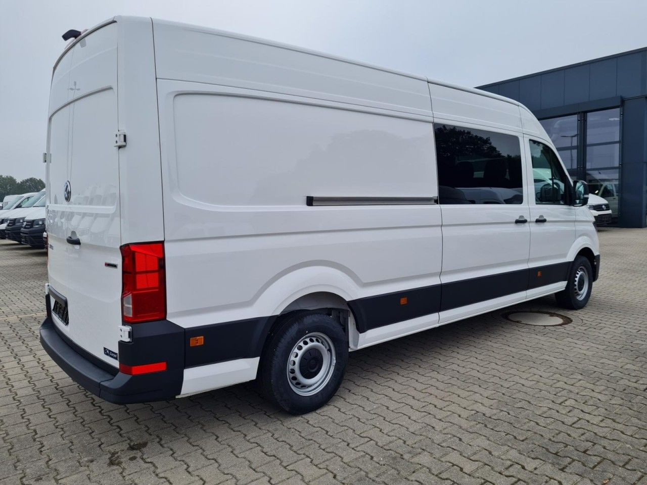 Volkswagen Crafter 35 Kasten Plus 4MOTION Doka Mixto L4H3 - Pakettiauto, Jatko-ohjaamo kevyt kuorma-auto: kuva Volkswagen Crafter 35 Kasten Plus 4MOTION Doka Mixto L4H3 - Pakettiauto, Jatko-ohjaamo kevyt kuorma-auto Volkswagen Crafter 35 Kasten Plus 4MOTION Doka Mixto L4H3 - Pakettiauto, Jatko-ohjaamo kevyt kuorma-auto: kuva Volkswagen Crafter 35 Kasten Plus 4MOTION Doka Mixto L4H3 - Pakettiauto, Jatko-ohjaamo kevyt kuorma-auto