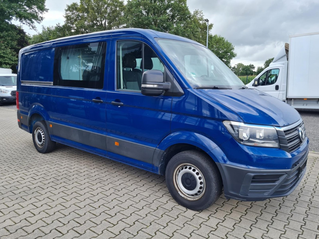 Volkswagen Crafter 35 Kasten Plus Doka mixto NAVI AHK 6 Sitzer - Pakettiauto, Jatko-ohjaamo kevyt kuorma-auto: kuva Volkswagen Crafter 35 Kasten Plus Doka mixto NAVI AHK 6 Sitzer - Pakettiauto, Jatko-ohjaamo kevyt kuorma-auto Volkswagen Crafter 35 Kasten Plus Doka mixto NAVI AHK 6 Sitzer - Pakettiauto, Jatko-ohjaamo kevyt kuorma-auto: kuva Volkswagen Crafter 35 Kasten Plus Doka mixto NAVI AHK 6 Sitzer - Pakettiauto, Jatko-ohjaamo kevyt kuorma-auto