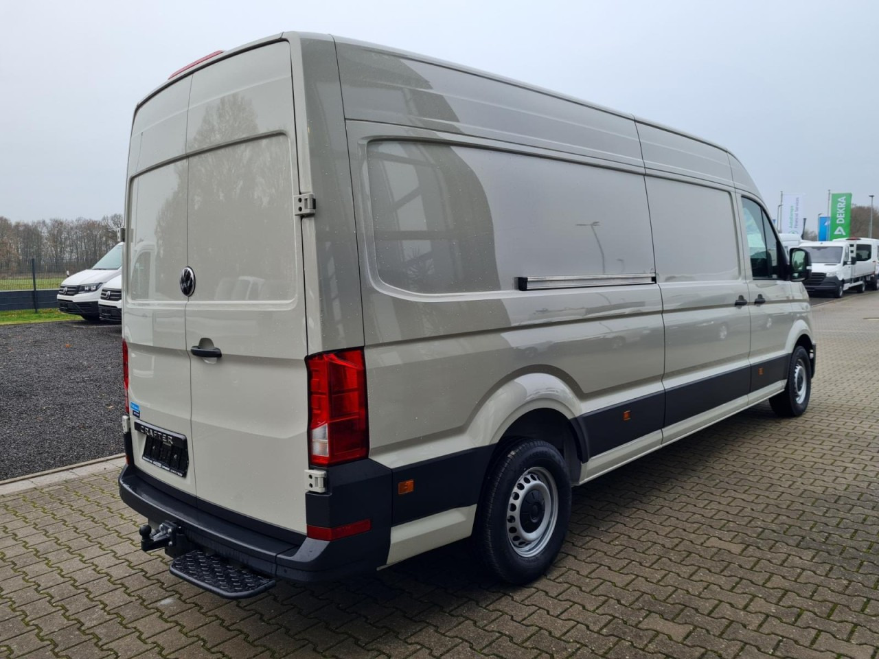 Volkswagen Crafter 35 Kasten TDI LR L4H3 AHK LED Tempom - Pakettiauto: kuva Volkswagen Crafter 35 Kasten TDI LR L4H3 AHK LED Tempom - Pakettiauto Volkswagen Crafter 35 Kasten TDI LR L4H3 AHK LED Tempom - Pakettiauto: kuva Volkswagen Crafter 35 Kasten TDI LR L4H3 AHK LED Tempom - Pakettiauto