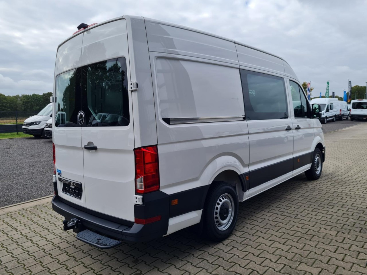 Volkswagen Crafter 35 Kasten TDI MR L3H3 STANDHEIZ AHK - Pakettiauto: kuva Volkswagen Crafter 35 Kasten TDI MR L3H3 STANDHEIZ AHK - Pakettiauto Volkswagen Crafter 35 Kasten TDI MR L3H3 STANDHEIZ AHK - Pakettiauto: kuva Volkswagen Crafter 35 Kasten TDI MR L3H3 STANDHEIZ AHK - Pakettiauto