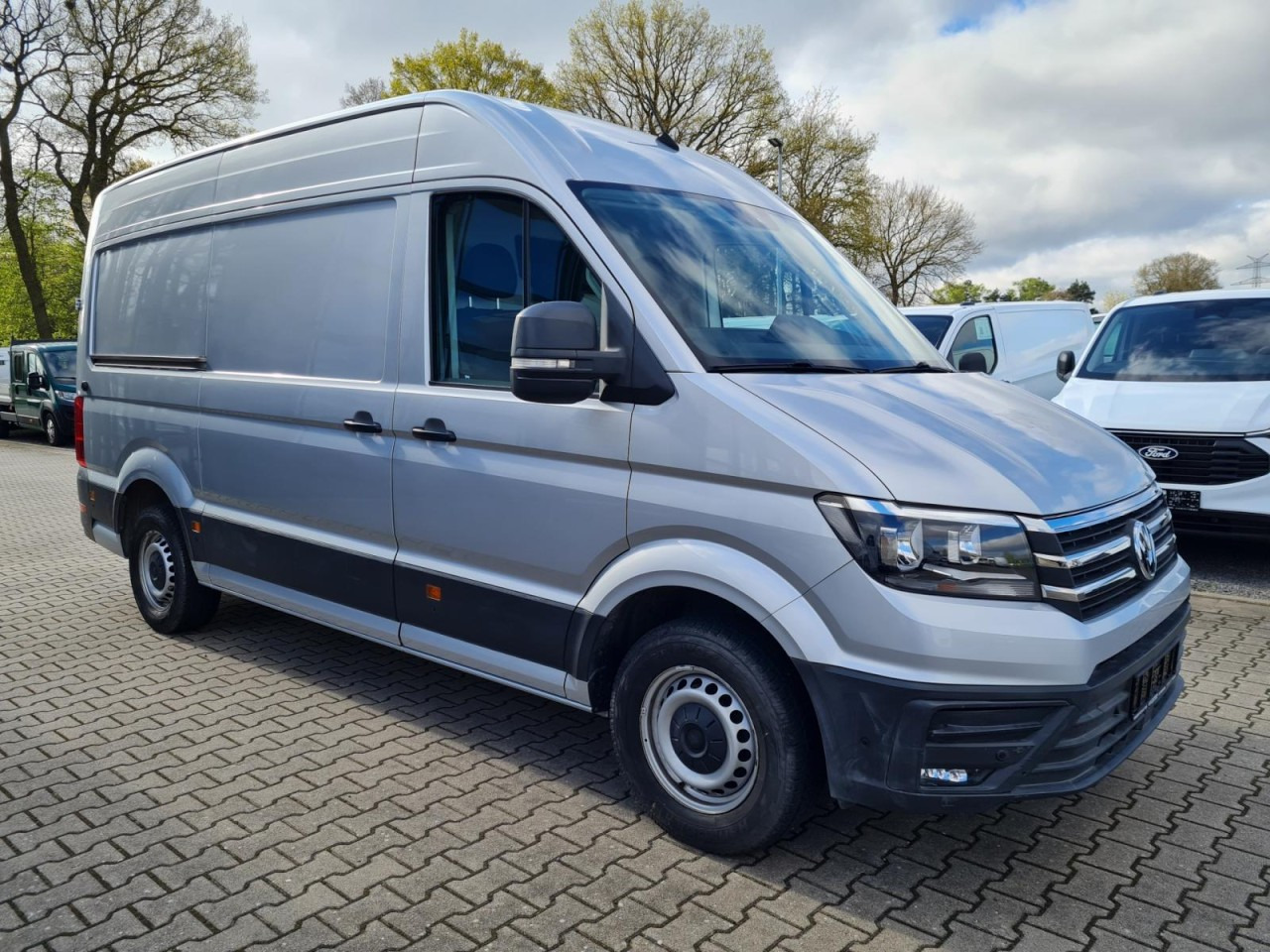 Volkswagen Crafter 35 Kasten TDI MR hoch NAVI KLIMA TEMPOMAT - Pakettiauto: kuva Volkswagen Crafter 35 Kasten TDI MR hoch NAVI KLIMA TEMPOMAT - Pakettiauto Volkswagen Crafter 35 Kasten TDI MR hoch NAVI KLIMA TEMPOMAT - Pakettiauto: kuva Volkswagen Crafter 35 Kasten TDI MR hoch NAVI KLIMA TEMPOMAT - Pakettiauto