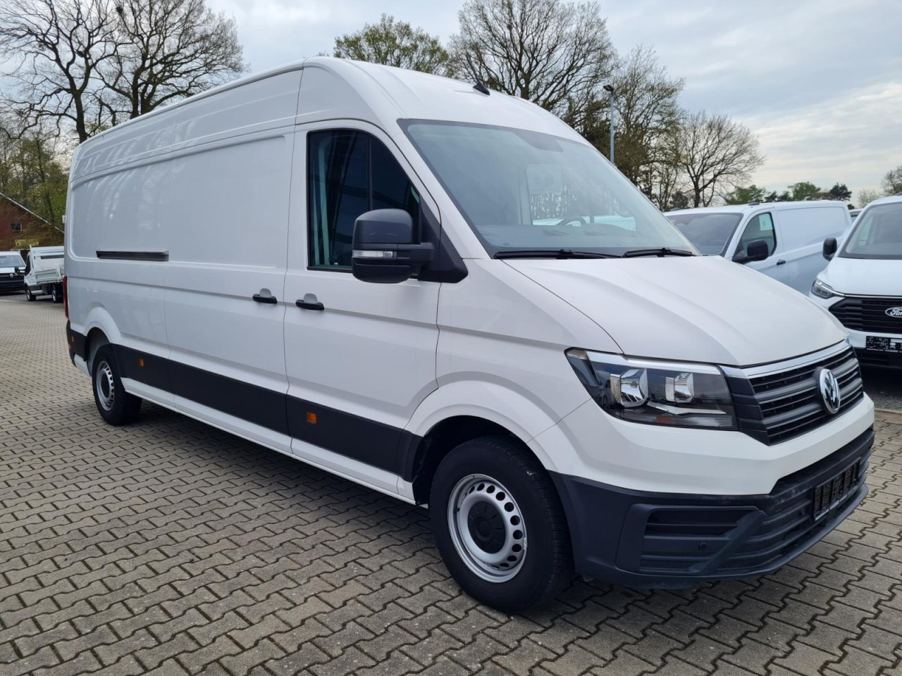Volkswagen Crafter 35 Kasten lang L4H3 KLIMA NAVI_APP HOLZBODEN - Pakettiauto: kuva Volkswagen Crafter 35 Kasten lang L4H3 KLIMA NAVI_APP HOLZBODEN - Pakettiauto Volkswagen Crafter 35 Kasten lang L4H3 KLIMA NAVI_APP HOLZBODEN - Pakettiauto: kuva Volkswagen Crafter 35 Kasten lang L4H3 KLIMA NAVI_APP HOLZBODEN - Pakettiauto