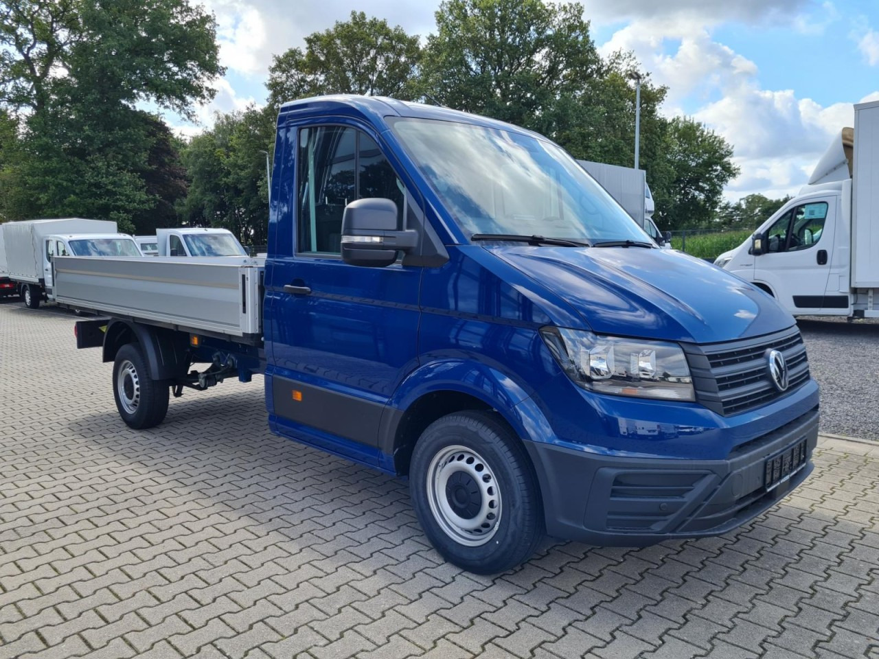 Volkswagen Crafter 35 Pritsche MR L3 KLIMA NAVI/APP TEMPOMAT - Avolava pakettiauto: kuva Volkswagen Crafter 35 Pritsche MR L3 KLIMA NAVI/APP TEMPOMAT - Avolava pakettiauto Volkswagen Crafter 35 Pritsche MR L3 KLIMA NAVI/APP TEMPOMAT - Avolava pakettiauto: kuva Volkswagen Crafter 35 Pritsche MR L3 KLIMA NAVI/APP TEMPOMAT - Avolava pakettiauto