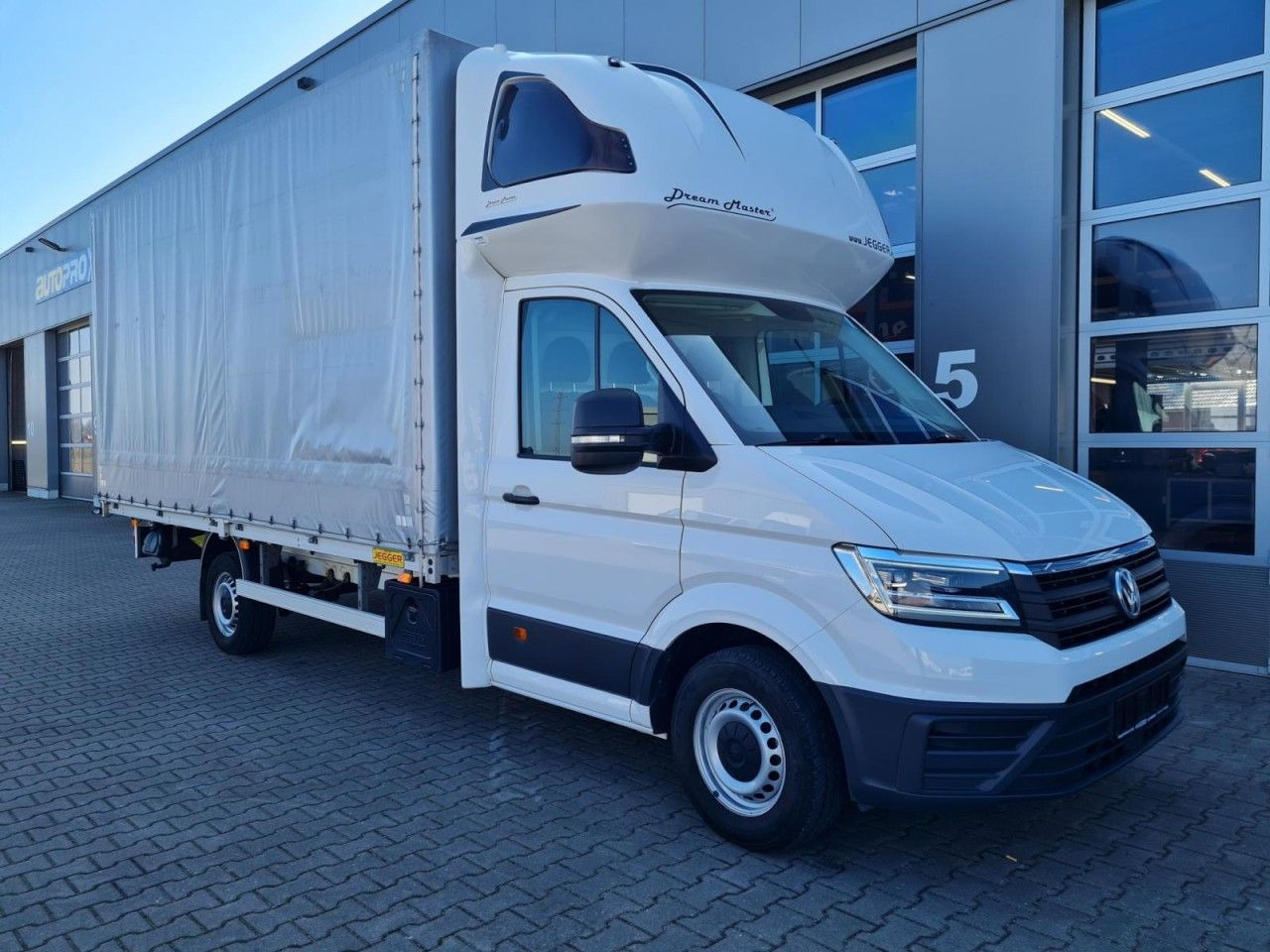 Volkswagen Crafter 35 Pritsche Plane Schlafkabine LED TEMPO - Pressukapelli tavara-auto: kuva Volkswagen Crafter 35 Pritsche Plane Schlafkabine LED TEMPO - Pressukapelli tavara-auto Volkswagen Crafter 35 Pritsche Plane Schlafkabine LED TEMPO - Pressukapelli tavara-auto: kuva Volkswagen Crafter 35 Pritsche Plane Schlafkabine LED TEMPO - Pressukapelli tavara-auto