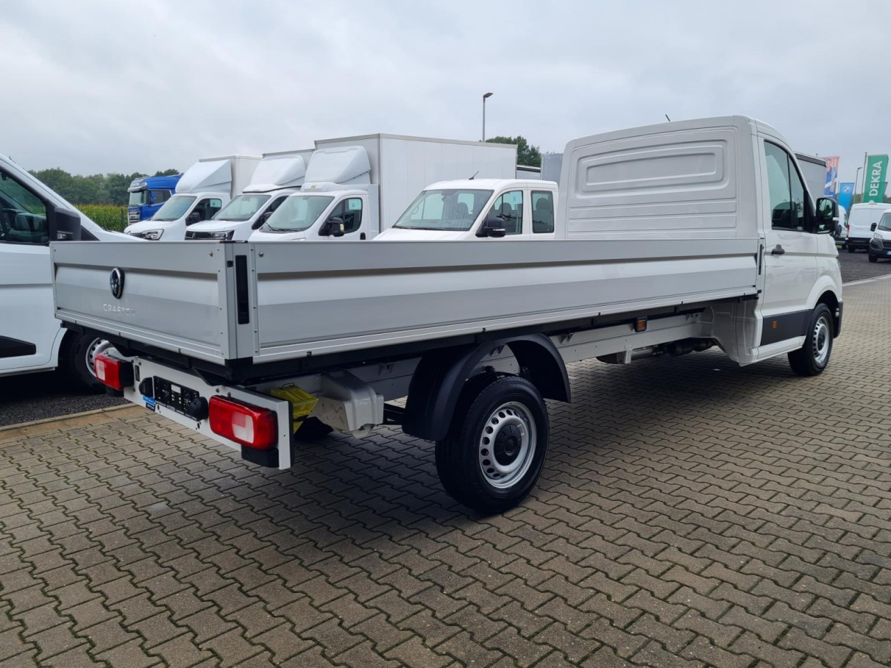 Volkswagen Crafter 35 Pritsche TDI Pritsche L4 KLIMA TEMPOMAT - Avolava pakettiauto: kuva Volkswagen Crafter 35 Pritsche TDI Pritsche L4 KLIMA TEMPOMAT - Avolava pakettiauto Volkswagen Crafter 35 Pritsche TDI Pritsche L4 KLIMA TEMPOMAT - Avolava pakettiauto: kuva Volkswagen Crafter 35 Pritsche TDI Pritsche L4 KLIMA TEMPOMAT - Avolava pakettiauto