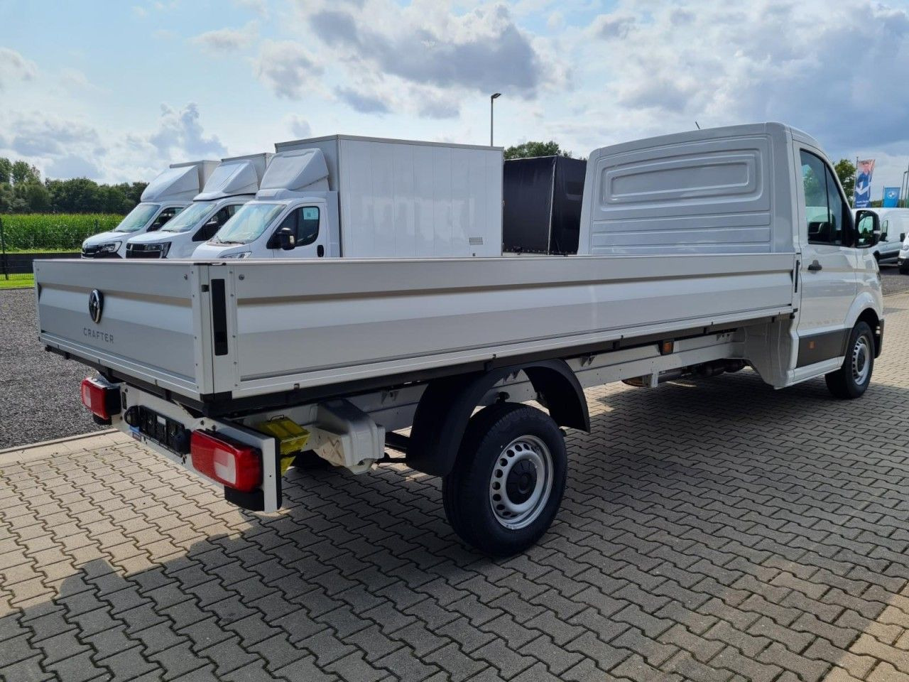 Volkswagen Crafter 35 Pritsche TDi L4 lang KLIMA TEMPOMAT - Avolava pakettiauto: kuva Volkswagen Crafter 35 Pritsche TDi L4 lang KLIMA TEMPOMAT - Avolava pakettiauto Volkswagen Crafter 35 Pritsche TDi L4 lang KLIMA TEMPOMAT - Avolava pakettiauto: kuva Volkswagen Crafter 35 Pritsche TDi L4 lang KLIMA TEMPOMAT - Avolava pakettiauto