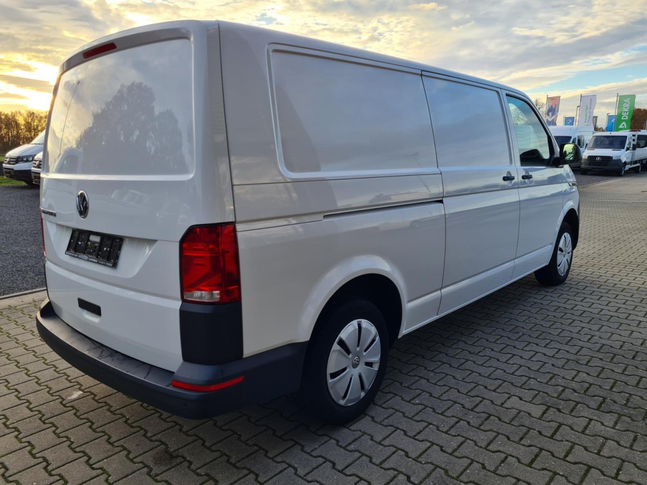Volkswagen T6.1 Kasten TDI lang L2 DSG KLIMA KAMERA PDC - Pieni pakettiauto: kuva Volkswagen T6.1 Kasten TDI lang L2 DSG KLIMA KAMERA PDC - Pieni pakettiauto Volkswagen T6.1 Kasten TDI lang L2 DSG KLIMA KAMERA PDC - Pieni pakettiauto: kuva Volkswagen T6.1 Kasten TDI lang L2 DSG KLIMA KAMERA PDC - Pieni pakettiauto