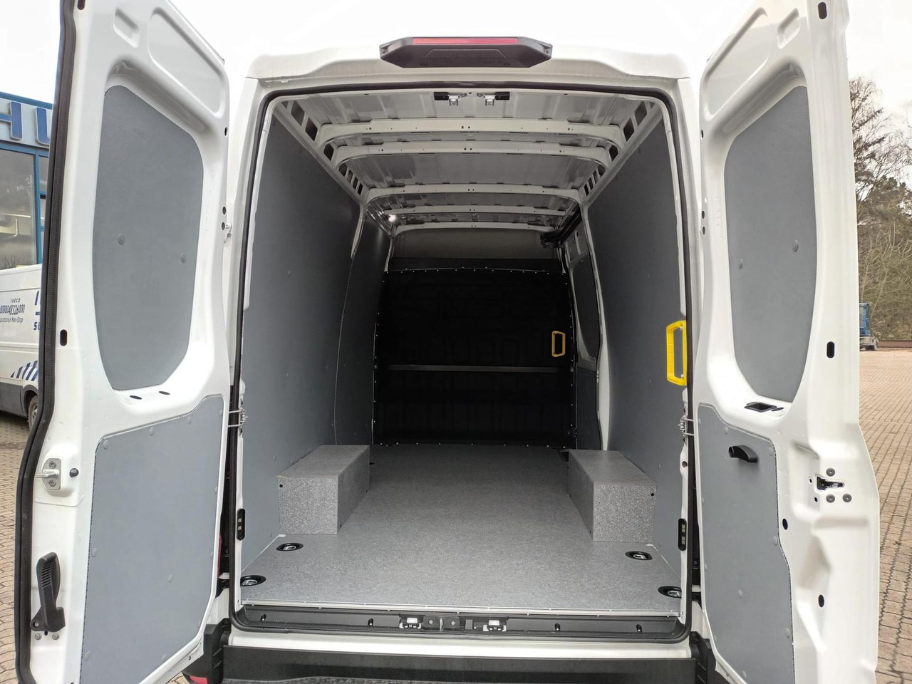 Iveco 35S16A8V AHK, ACC, LED-SCHEINWERFER ab 0% - Pakettiauto: kuva  Iveco 35S16A8V AHK, ACC, LED-SCHEINWERFER ab 0% - Pakettiauto Iveco 35S16A8V AHK, ACC, LED-SCHEINWERFER ab 0% - Pakettiauto: kuva  Iveco 35S16A8V AHK, ACC, LED-SCHEINWERFER ab 0% - Pakettiauto