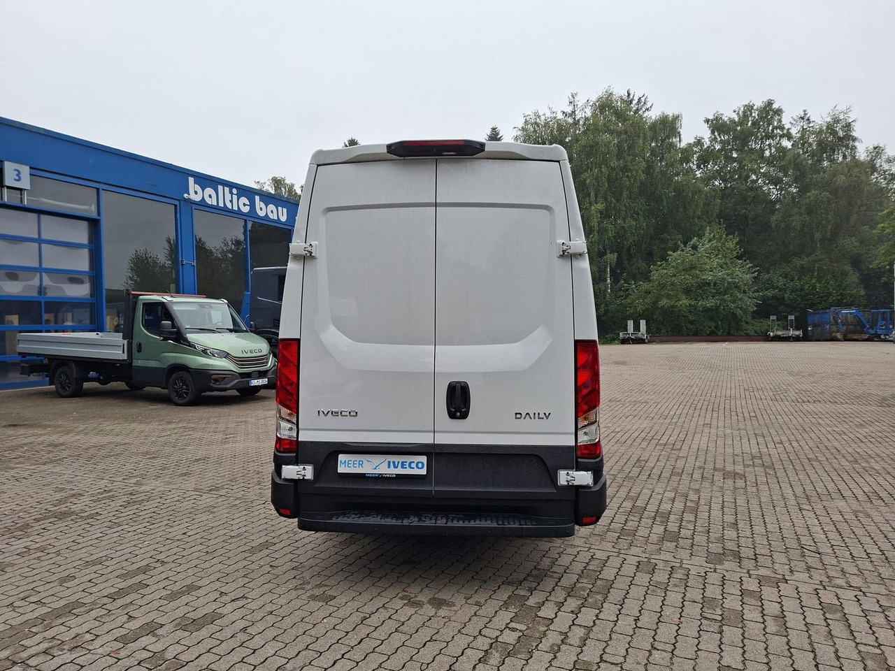Iveco 35S16A8V Klima, Radio, Kamera ab 0% Finanzierbar - Pakettiauto: kuva  Iveco 35S16A8V Klima, Radio, Kamera ab 0% Finanzierbar - Pakettiauto Iveco 35S16A8V Klima, Radio, Kamera ab 0% Finanzierbar - Pakettiauto: kuva  Iveco 35S16A8V Klima, Radio, Kamera ab 0% Finanzierbar - Pakettiauto
