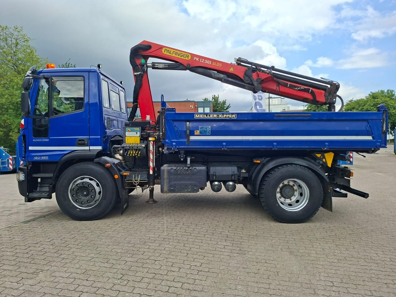 Iveco ML180E32K Meiler 3-Seitenkipper Kran 2x AHK - Kippiauto kuorma-auto, Nosturiauto: kuva Iveco ML180E32K Meiler 3-Seitenkipper Kran 2x AHK - Kippiauto kuorma-auto, Nosturiauto Iveco ML180E32K Meiler 3-Seitenkipper Kran 2x AHK - Kippiauto kuorma-auto, Nosturiauto: kuva Iveco ML180E32K Meiler 3-Seitenkipper Kran 2x AHK - Kippiauto kuorma-auto, Nosturiauto
