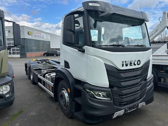 Iveco X-WAY AD280X46Y/PS ON Palfinger PH T20 SLD5 3... - Koukkulava kuorma-auto: kuva Iveco X-WAY AD280X46Y/PS ON Palfinger PH T20 SLD5 3... - Koukkulava kuorma-auto Iveco X-WAY AD280X46Y/PS ON Palfinger PH T20 SLD5 3... - Koukkulava kuorma-auto: kuva Iveco X-WAY AD280X46Y/PS ON Palfinger PH T20 SLD5 3... - Koukkulava kuorma-auto