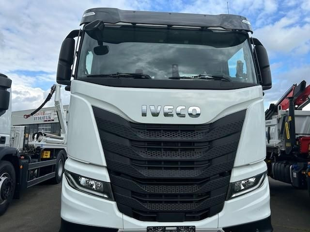 Iveco X-WAY AS280X49Y/PS ON Abrollkipper Hiab 21S.... - Koukkulava kuorma-auto: kuva Iveco X-WAY AS280X49Y/PS ON Abrollkipper Hiab 21S.... - Koukkulava kuorma-auto Iveco X-WAY AS280X49Y/PS ON Abrollkipper Hiab 21S.... - Koukkulava kuorma-auto: kuva Iveco X-WAY AS280X49Y/PS ON Abrollkipper Hiab 21S.... - Koukkulava kuorma-auto