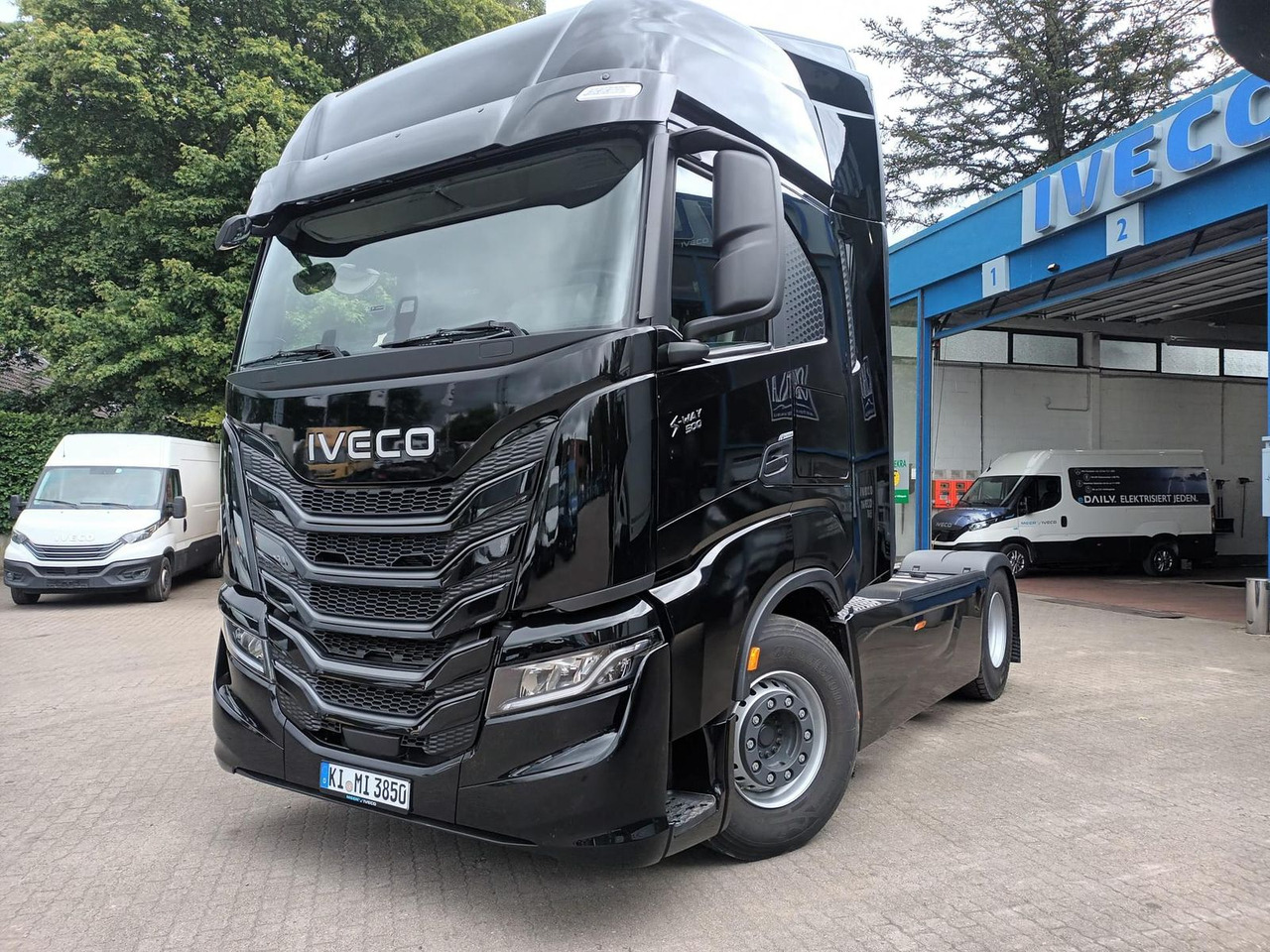 Iveco X-Way S-Way Sattelzugmaschine 500PS 18-20t zG... - Vetopöytäauto: kuva Iveco X-Way S-Way Sattelzugmaschine 500PS 18-20t zG... - Vetopöytäauto Iveco X-Way S-Way Sattelzugmaschine 500PS 18-20t zG... - Vetopöytäauto: kuva Iveco X-Way S-Way Sattelzugmaschine 500PS 18-20t zG... - Vetopöytäauto