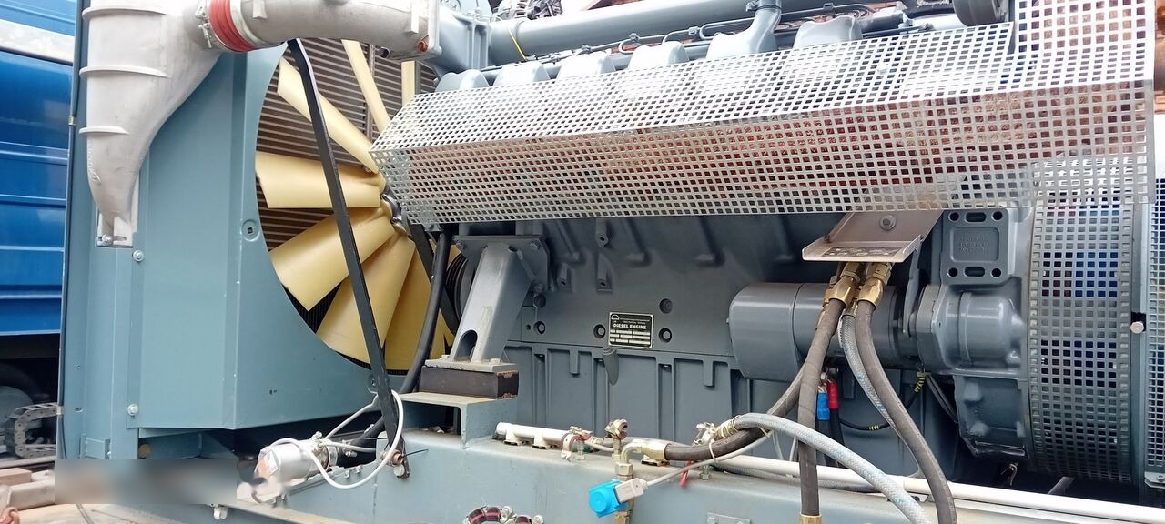 Uusi Sähkögeneraattori MAN MAN Generator Set Stamford 640 KW 800 KVA Diesel, 2017 Model, 931 HP, 8000 kg, Low Hours, For Sale in Poland: kuva Uusi Sähkögeneraattori MAN MAN Generator Set Stamford 640 KW 800 KVA Diesel, 2017 Model, 931 HP, 8000 kg, Low Hours, For Sale in Poland