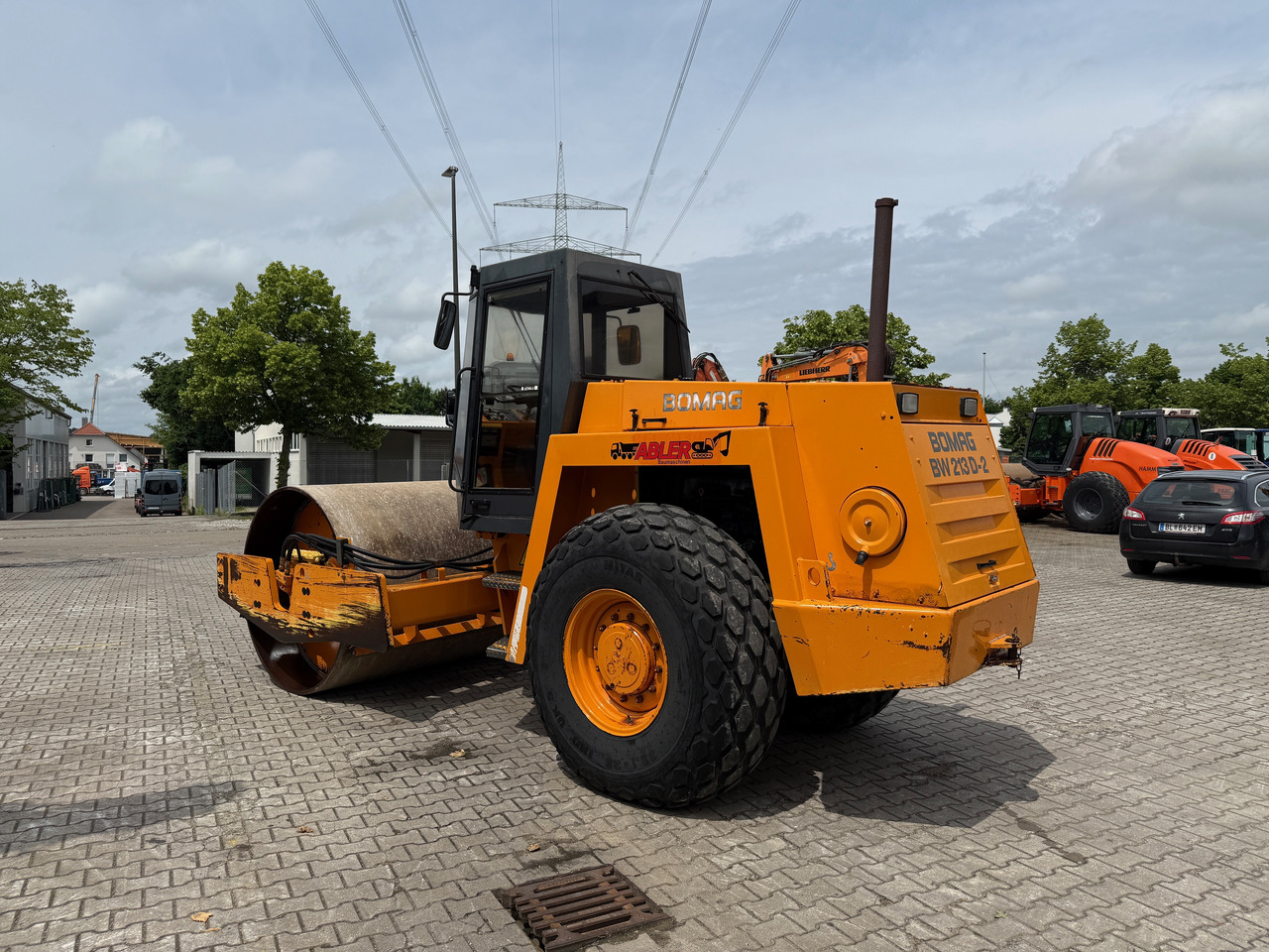 Bomag BW 213D-2 Walzenzug - Tiivistyskone: kuva Bomag BW 213D-2 Walzenzug - Tiivistyskone Bomag BW 213D-2 Walzenzug - Tiivistyskone: kuva Bomag BW 213D-2 Walzenzug - Tiivistyskone