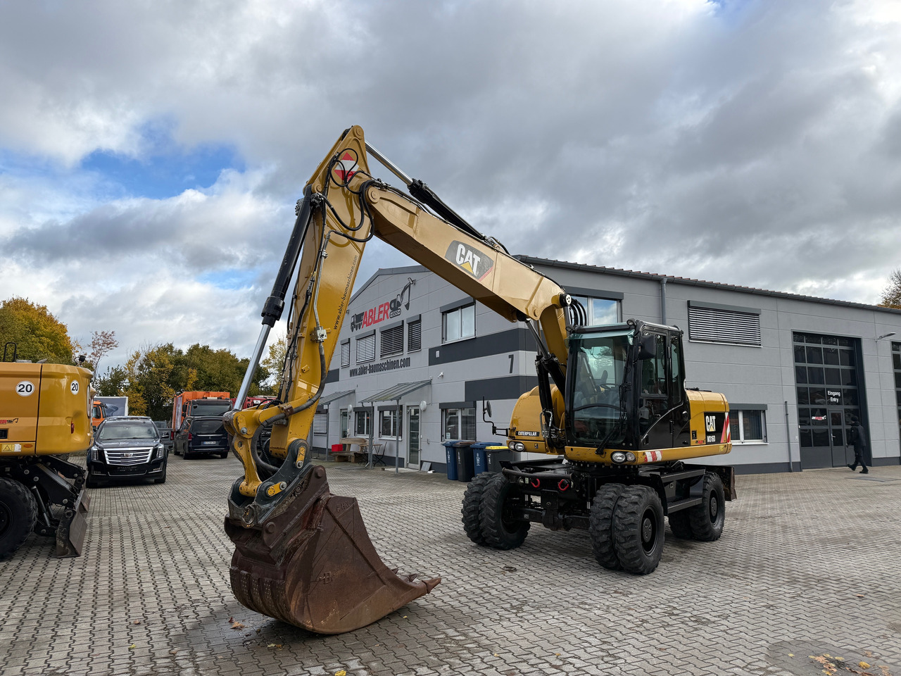 CATERPILLAR M316D Mobilbagger OQ 70/55 Klima - Pyöräalustainen kaivinkone: kuva CATERPILLAR M316D Mobilbagger OQ 70/55 Klima - Pyöräalustainen kaivinkone CATERPILLAR M316D Mobilbagger OQ 70/55 Klima - Pyöräalustainen kaivinkone: kuva CATERPILLAR M316D Mobilbagger OQ 70/55 Klima - Pyöräalustainen kaivinkone
