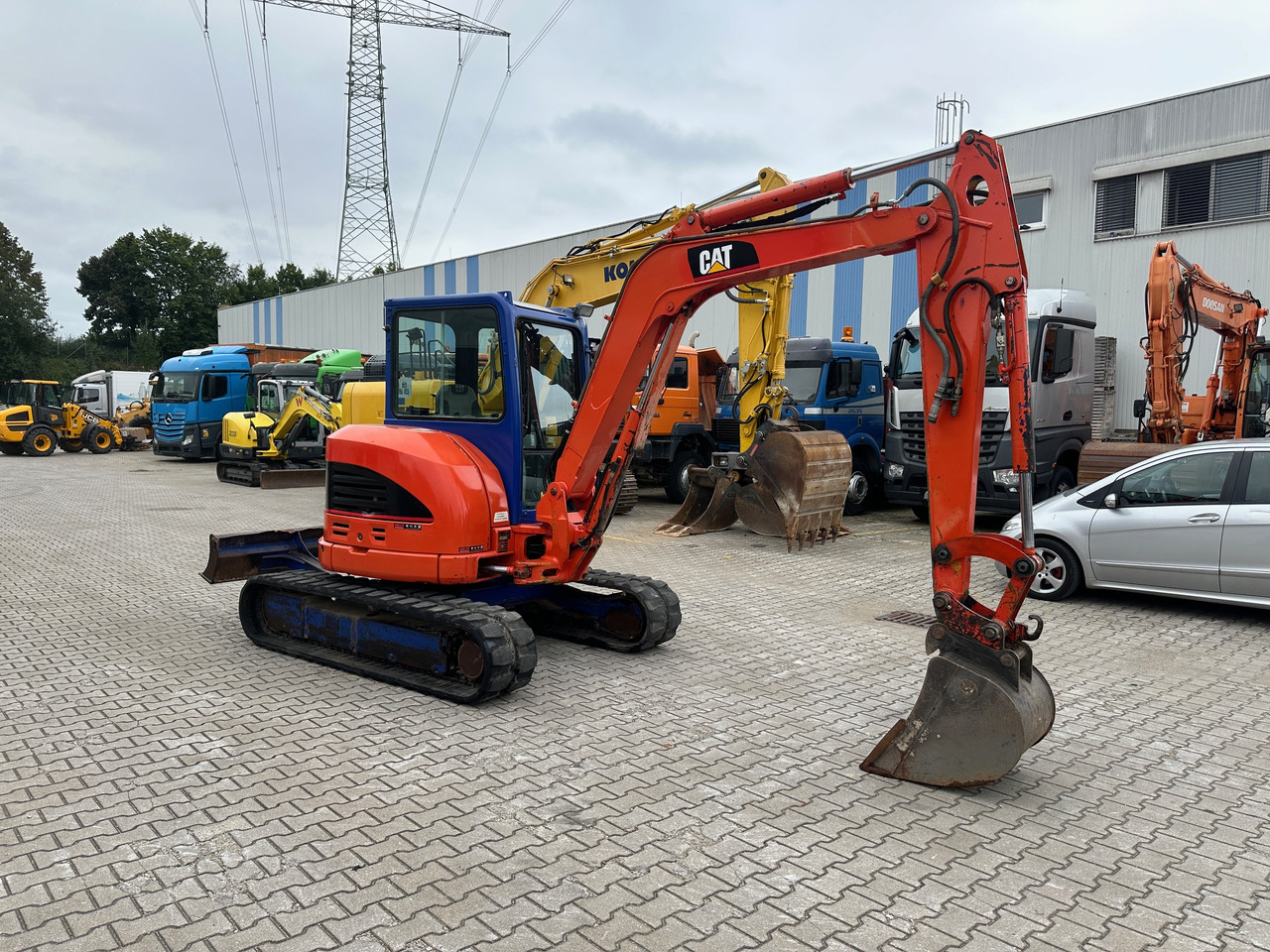 Caterpillar 305 CR Nullheck Minibagger MS03 - Minikuormaaja: kuva Caterpillar 305 CR Nullheck Minibagger MS03 - Minikuormaaja Caterpillar 305 CR Nullheck Minibagger MS03 - Minikuormaaja: kuva Caterpillar 305 CR Nullheck Minibagger MS03 - Minikuormaaja