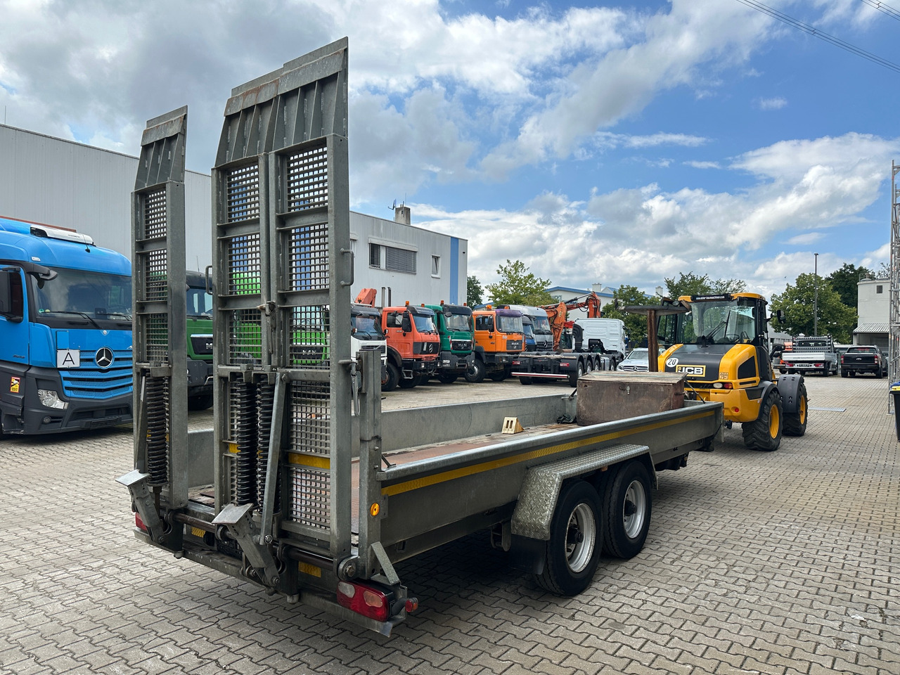 Demmler Tandem-Tiefladeranhänger Fräsenanhänger - Apuvaunu perävaunu: kuva Demmler Tandem-Tiefladeranhänger Fräsenanhänger - Apuvaunu perävaunu Demmler Tandem-Tiefladeranhänger Fräsenanhänger - Apuvaunu perävaunu: kuva Demmler Tandem-Tiefladeranhänger Fräsenanhänger - Apuvaunu perävaunu