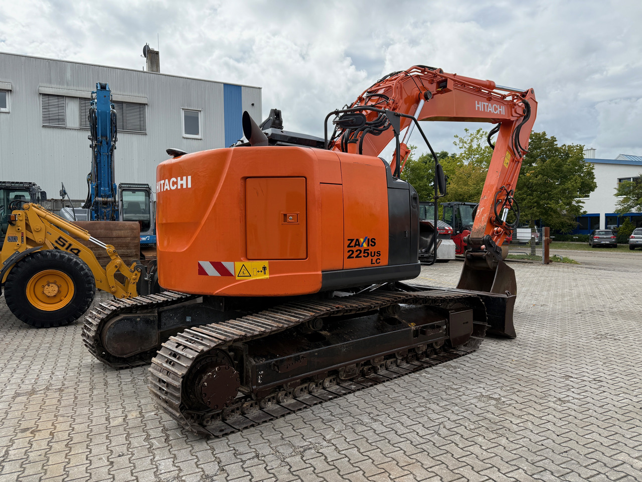 Hitachi ZX225 USLC-5B Kurzheck Kettenbagger - Kaivuri: kuva Hitachi ZX225 USLC-5B Kurzheck Kettenbagger - Kaivuri Hitachi ZX225 USLC-5B Kurzheck Kettenbagger - Kaivuri: kuva Hitachi ZX225 USLC-5B Kurzheck Kettenbagger - Kaivuri
