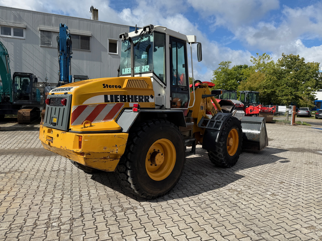 Liebherr L514 Stereo Radlader Gabel+Schaufel+SW - Pyöräkuormaaja: kuva Liebherr L514 Stereo Radlader Gabel+Schaufel+SW - Pyöräkuormaaja Liebherr L514 Stereo Radlader Gabel+Schaufel+SW - Pyöräkuormaaja: kuva Liebherr L514 Stereo Radlader Gabel+Schaufel+SW - Pyöräkuormaaja