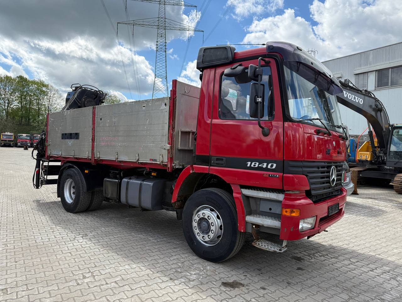 Mercedes-Benz 1840 Actros 2-Seiten-Kipper mit Kran Hiab 125-3 mit Funk - Lava-kuorma-auto, Nosturiauto: kuva Mercedes-Benz 1840 Actros 2-Seiten-Kipper mit Kran Hiab 125-3 mit Funk - Lava-kuorma-auto, Nosturiauto Mercedes-Benz 1840 Actros 2-Seiten-Kipper mit Kran Hiab 125-3 mit Funk - Lava-kuorma-auto, Nosturiauto: kuva Mercedes-Benz 1840 Actros 2-Seiten-Kipper mit Kran Hiab 125-3 mit Funk - Lava-kuorma-auto, Nosturiauto