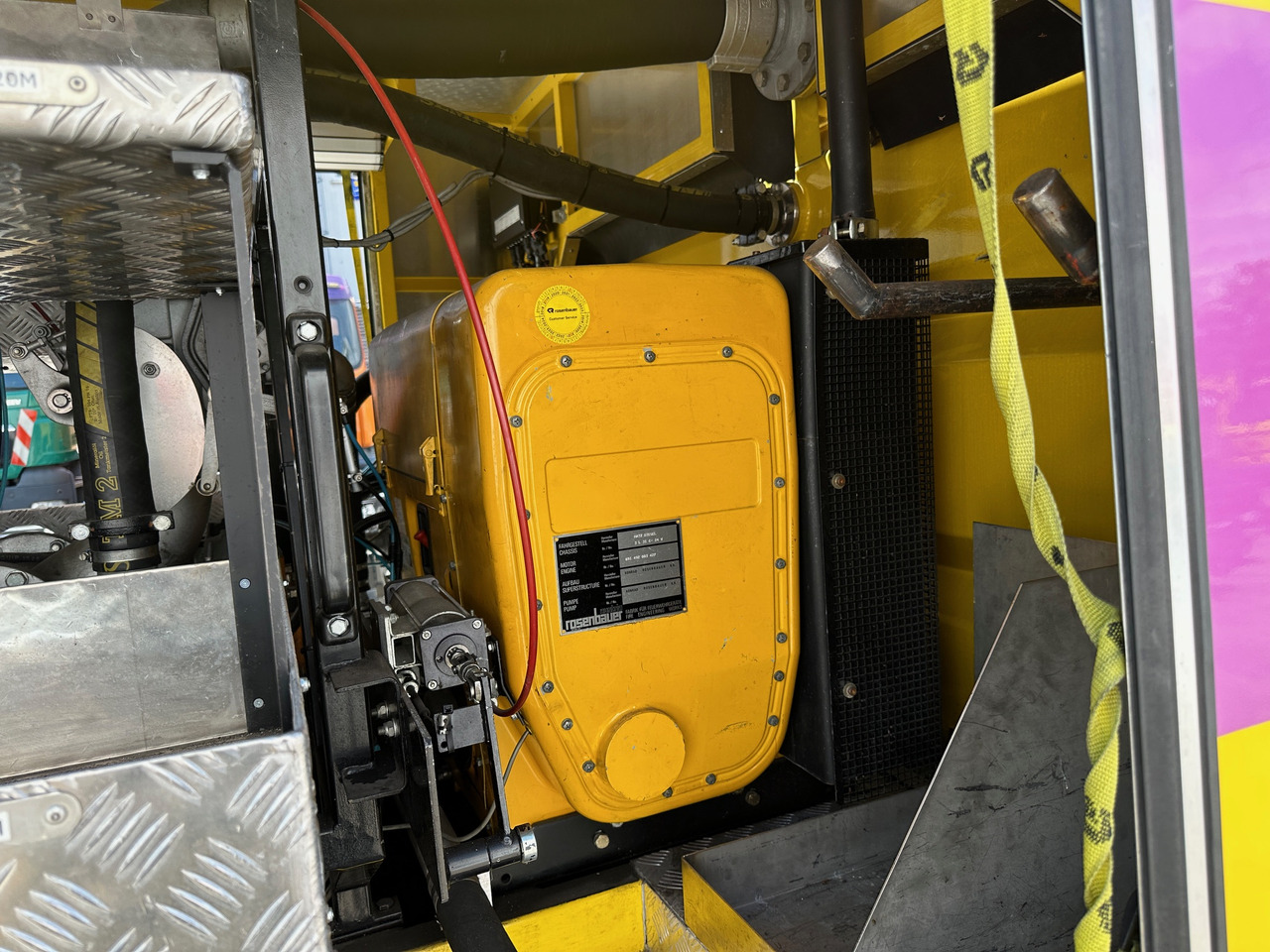 Paloauto Mercedes-Benz 3238 SK Löschfahrzeug Rosenbauer Wasser + Schaum 66m Wurfweite: kuva Paloauto Mercedes-Benz 3238 SK Löschfahrzeug Rosenbauer Wasser + Schaum 66m Wurfweite Paloauto Mercedes-Benz 3238 SK Löschfahrzeug Rosenbauer Wasser + Schaum 66m Wurfweite: kuva Paloauto Mercedes-Benz 3238 SK Löschfahrzeug Rosenbauer Wasser + Schaum 66m Wurfweite