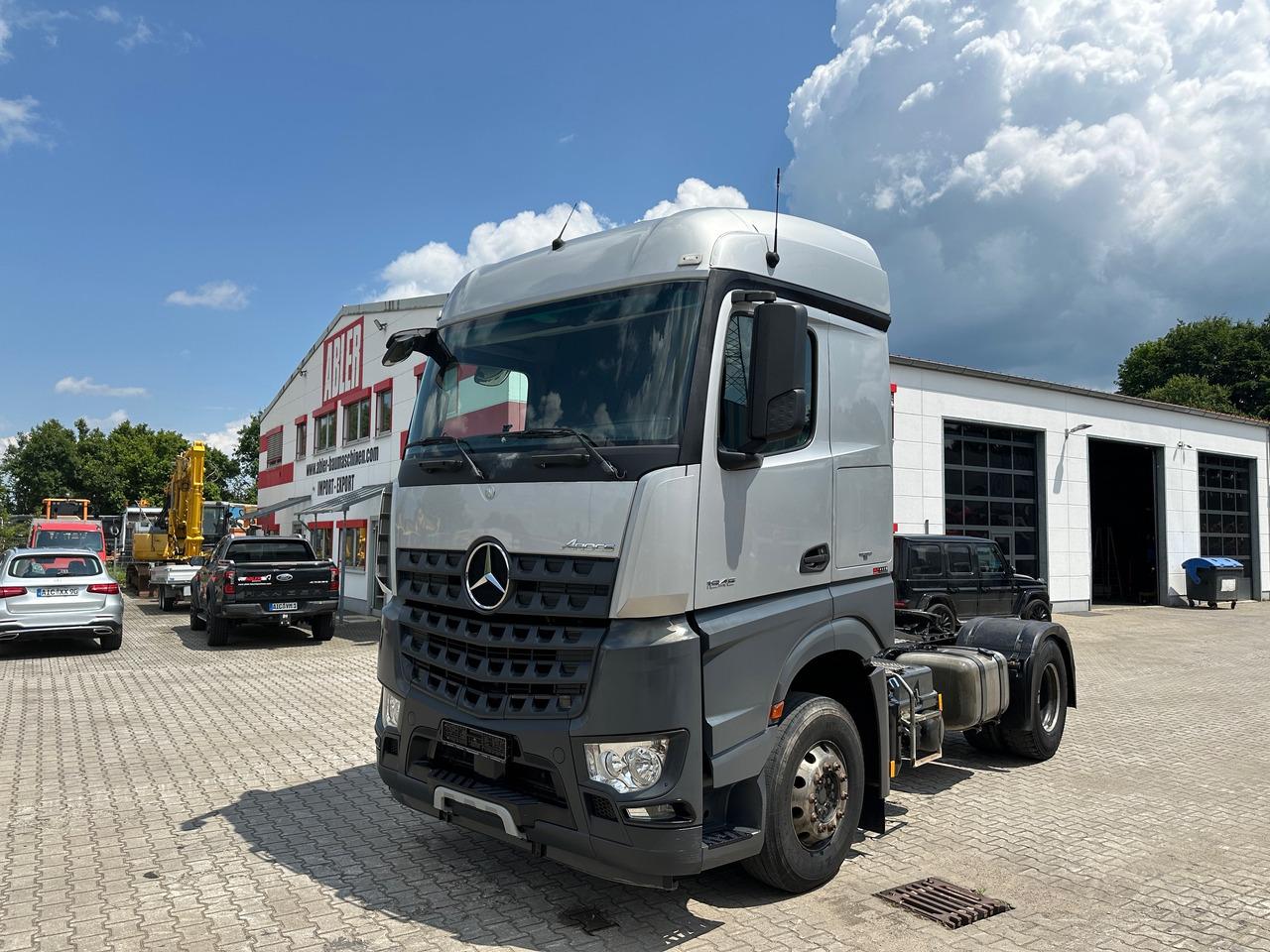 Mercedes-Benz 1845 Arocs SZM Kipphydraulik Mischerantrieb - Vetopöytäauto: kuva Mercedes-Benz 1845 Arocs SZM Kipphydraulik Mischerantrieb - Vetopöytäauto Mercedes-Benz 1845 Arocs SZM Kipphydraulik Mischerantrieb - Vetopöytäauto: kuva Mercedes-Benz 1845 Arocs SZM Kipphydraulik Mischerantrieb - Vetopöytäauto