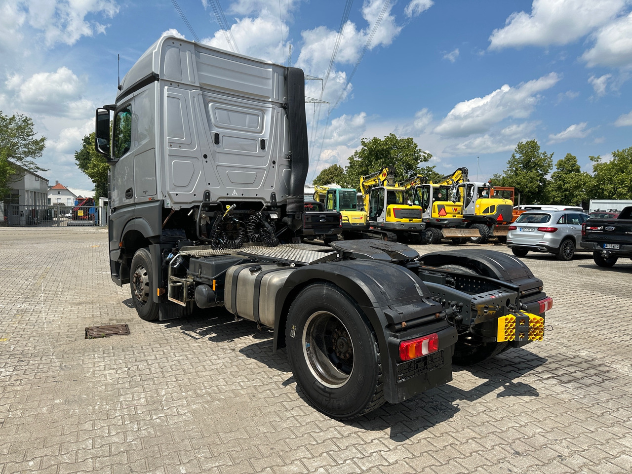 Mercedes-Benz 1845 Arocs SZM Kipphydraulik Mischerantrieb - Vetopöytäauto: kuva Mercedes-Benz 1845 Arocs SZM Kipphydraulik Mischerantrieb - Vetopöytäauto Mercedes-Benz 1845 Arocs SZM Kipphydraulik Mischerantrieb - Vetopöytäauto: kuva Mercedes-Benz 1845 Arocs SZM Kipphydraulik Mischerantrieb - Vetopöytäauto