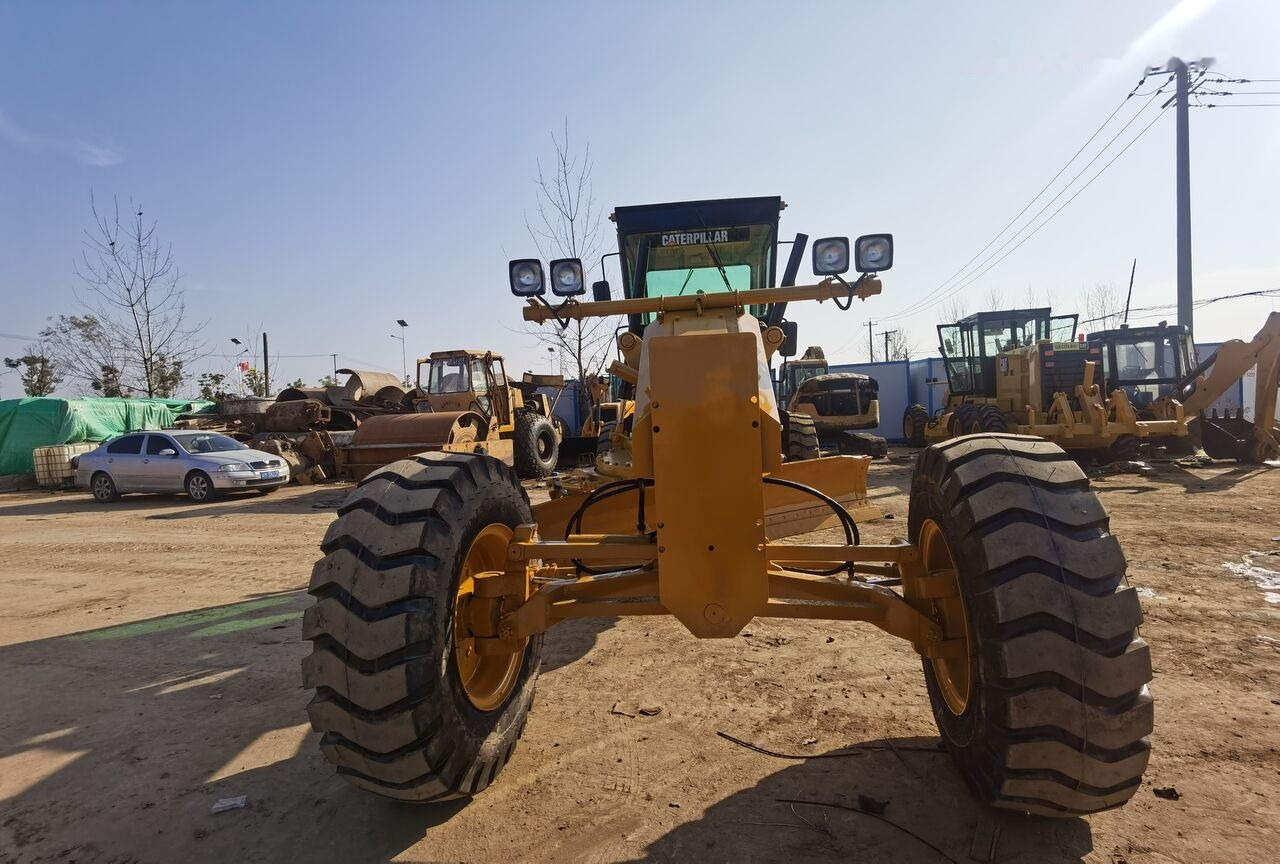 Caterpillar 140H - Tiehöylä: kuva Caterpillar 140H - Tiehöylä Caterpillar 140H - Tiehöylä: kuva Caterpillar 140H - Tiehöylä