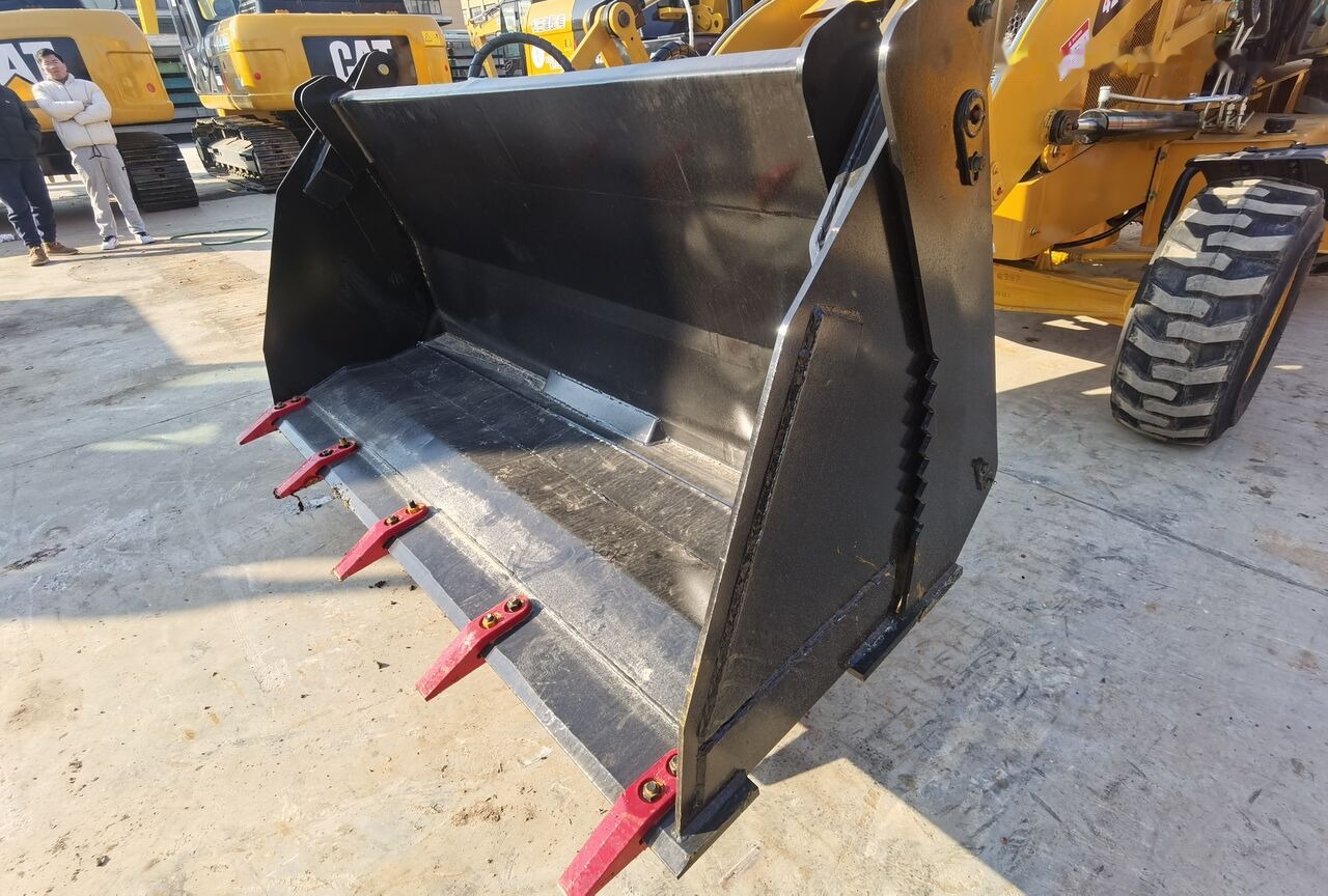Caterpillar 420F2 - Kaivuri-trukki: kuva Caterpillar 420F2 - Kaivuri-trukki Caterpillar 420F2 - Kaivuri-trukki: kuva Caterpillar 420F2 - Kaivuri-trukki