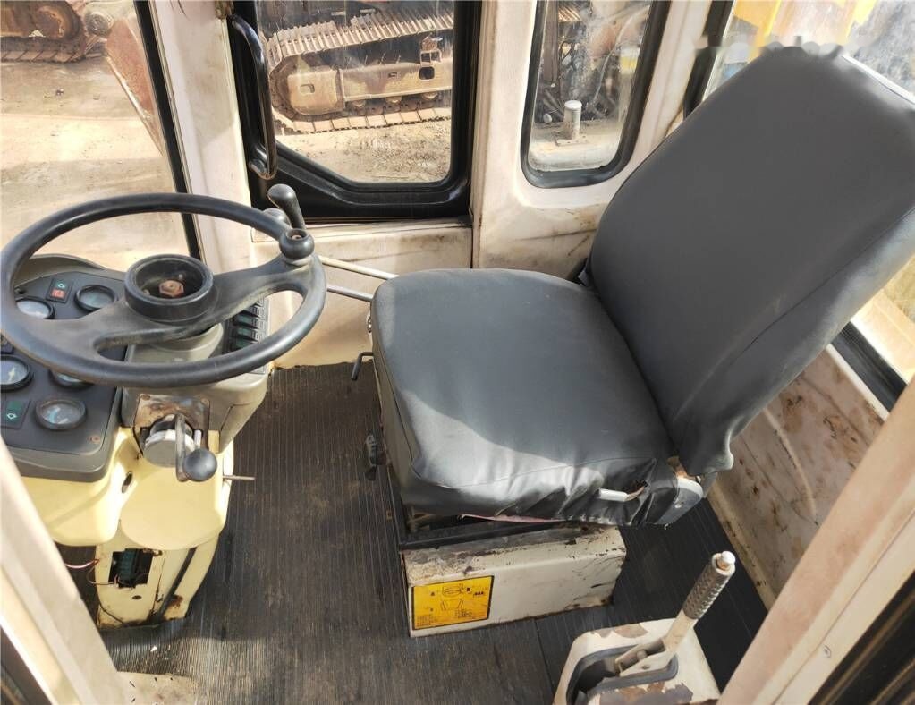 Caterpillar 966G - Pyöräkuormaaja: kuva Caterpillar 966G - Pyöräkuormaaja Caterpillar 966G - Pyöräkuormaaja: kuva Caterpillar 966G - Pyöräkuormaaja