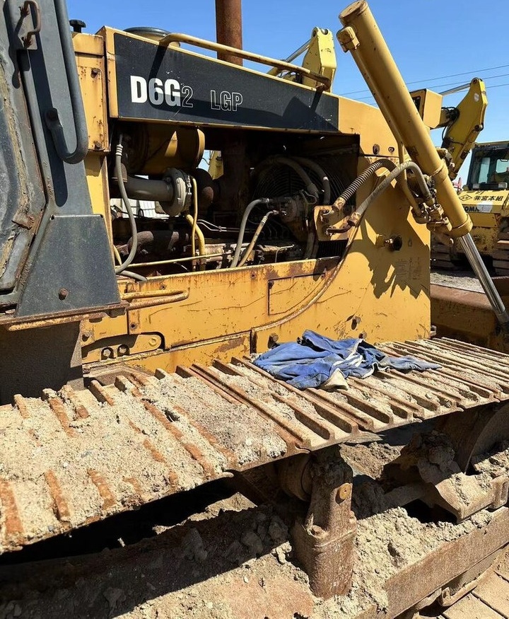 Caterpillar D6G-2 - Puskutraktori: kuva Caterpillar D6G-2 - Puskutraktori Caterpillar D6G-2 - Puskutraktori: kuva Caterpillar D6G-2 - Puskutraktori