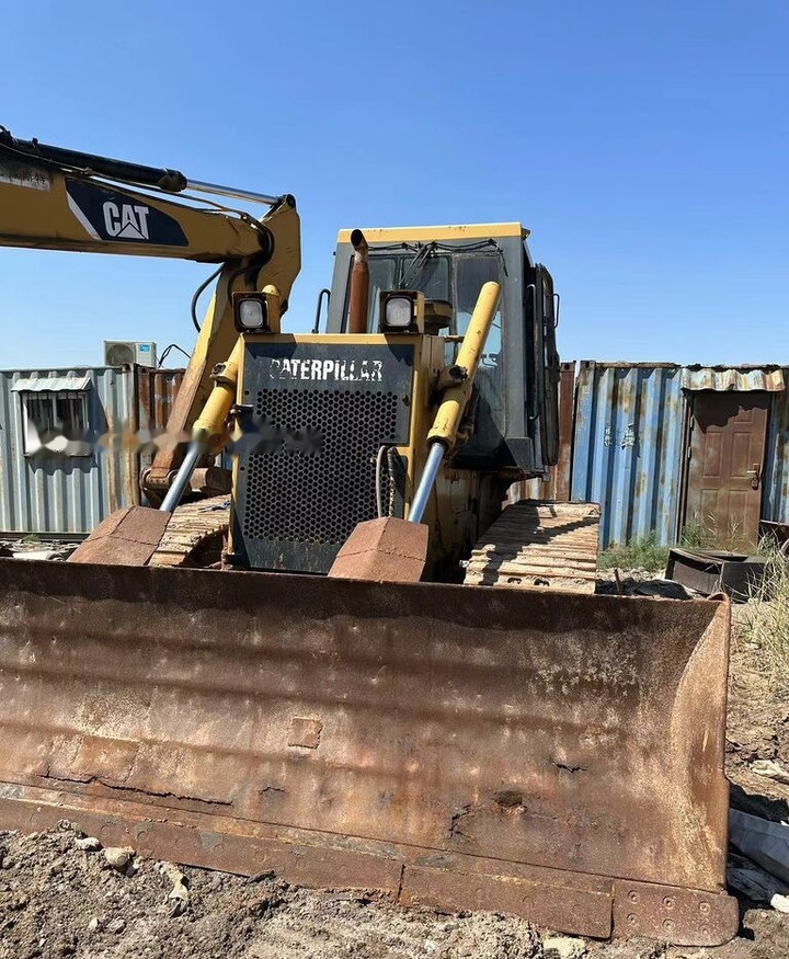 Caterpillar D6G-2 - Puskutraktori: kuva Caterpillar D6G-2 - Puskutraktori Caterpillar D6G-2 - Puskutraktori: kuva Caterpillar D6G-2 - Puskutraktori